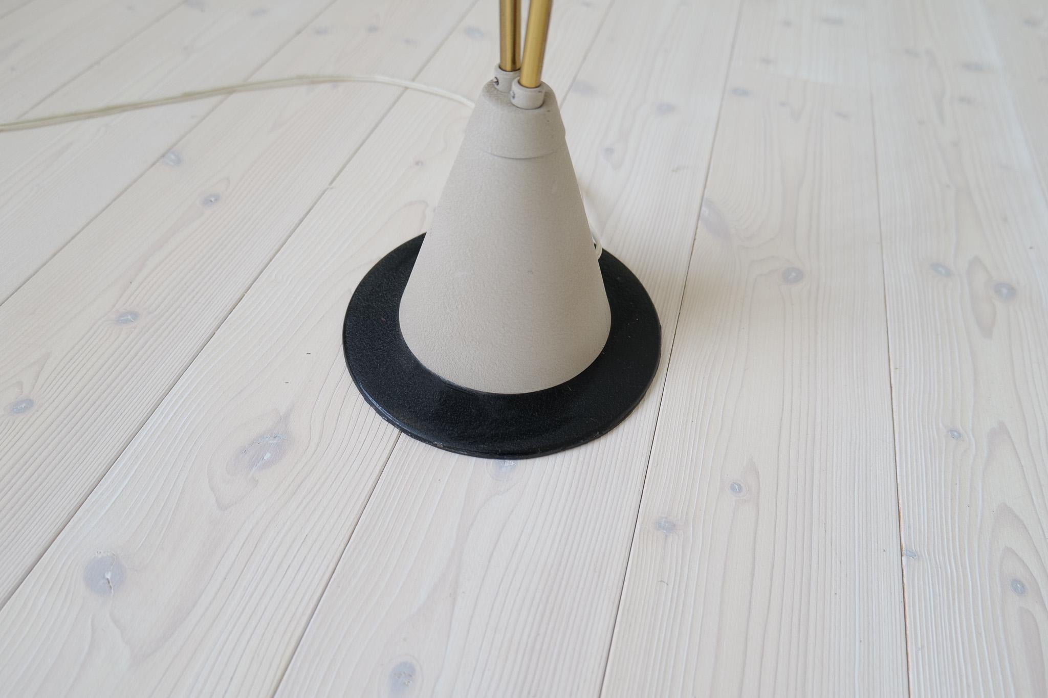 Midcentury Floor Lamp Attributed to Hans Bergström for Ateljé Lyktan Sweden 1950 For Sale 7