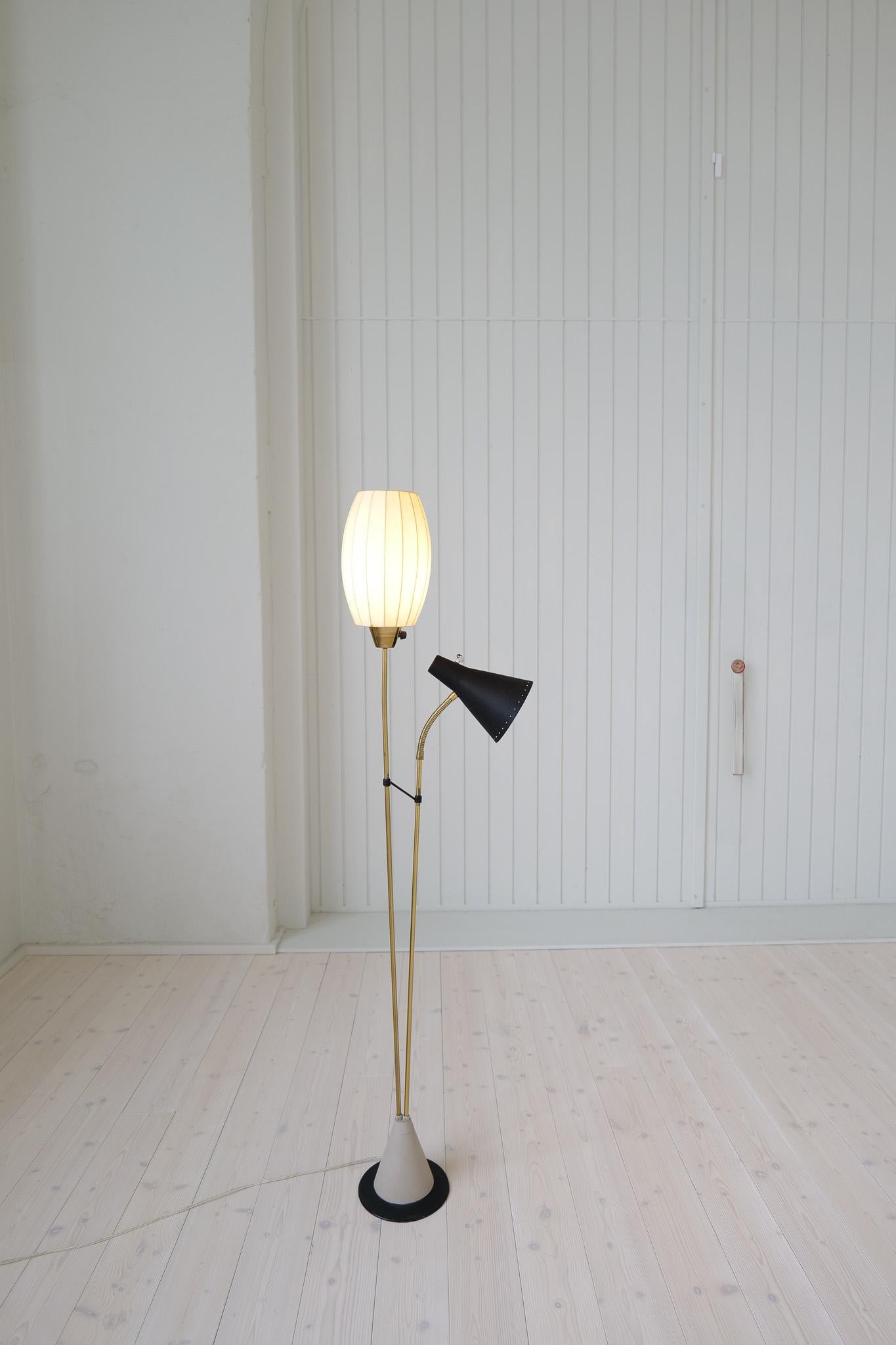 Midcentury Floor Lamp Attributed to Hans Bergström for Ateljé Lyktan Sweden 1950 For Sale 9