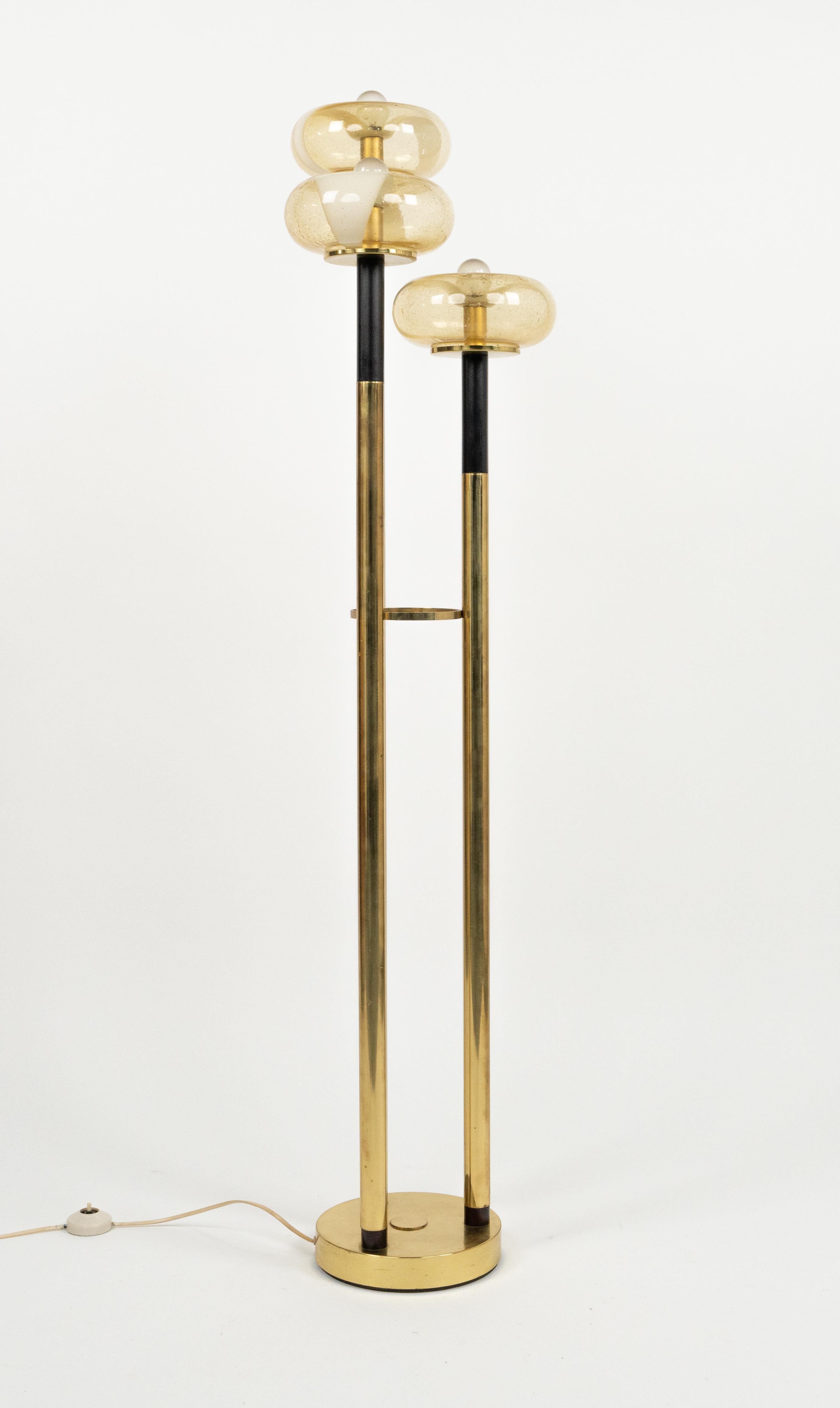 Midcentury Floor Lamp Brass and Murano Glass Mazzega Style, Italy 1970s For Sale 4