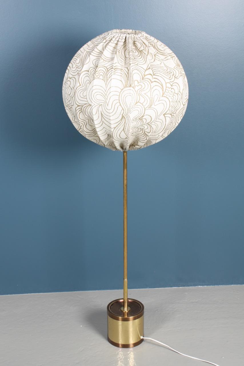 Swedish Midcentury Floor Lamp by Hans Agne Jacobsson, Made in Sweden For Sale