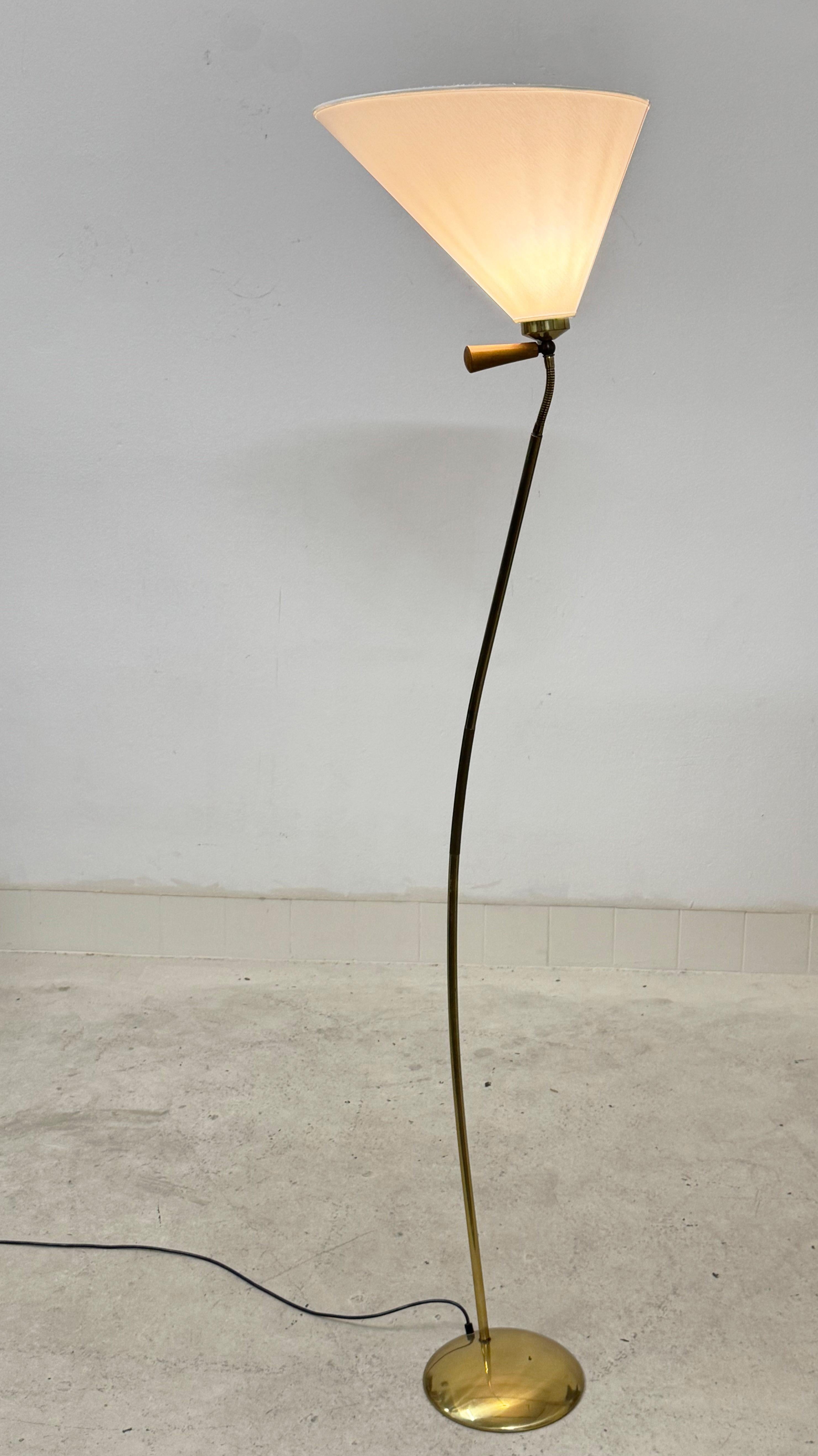 Midcentury Floor Lamp by Rupert Nikoll en vente 6