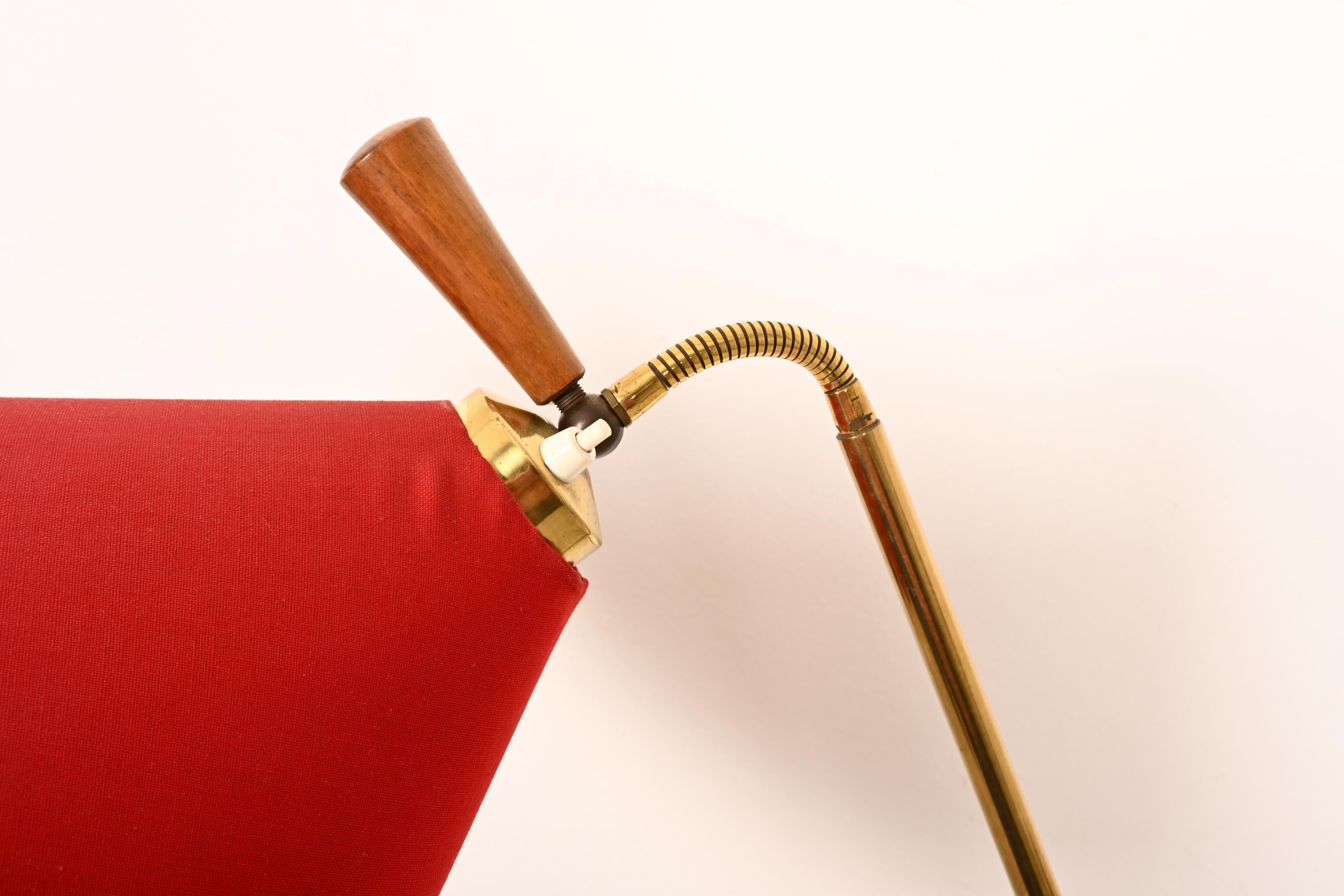 Stehlampe aus der Mitte des Jahrhunderts von Rupert Nikoll (Messing) im Angebot