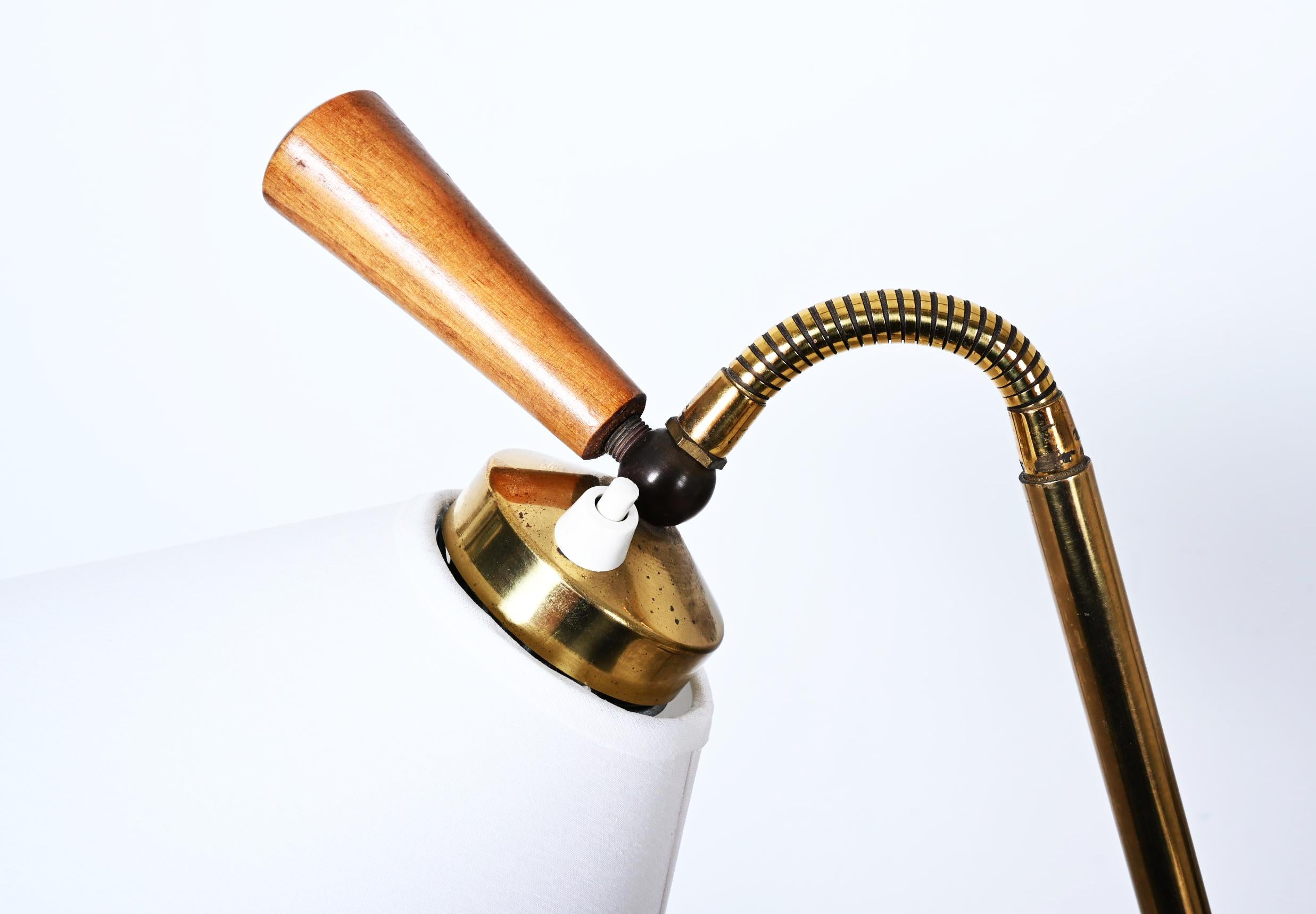 Midcentury Floor Lamp by Rupert Nikoll en vente 1