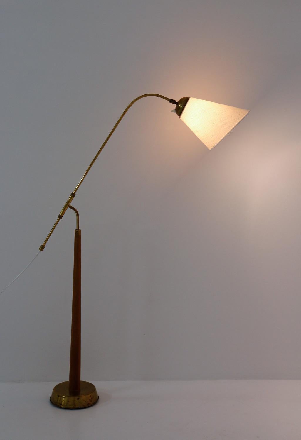 Midcentury Floor Lamp by Ystad Metall, 1940s, Sweden For Sale 2
