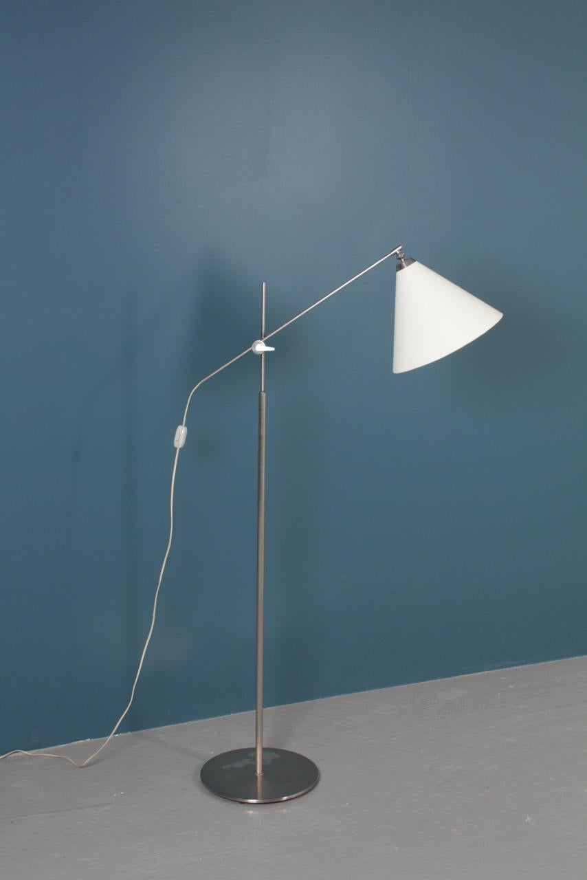 Midcentury Floor Lamp Designed by Th. Valentiner, Made in Denmark, 1950s In Good Condition In Lejre, DK