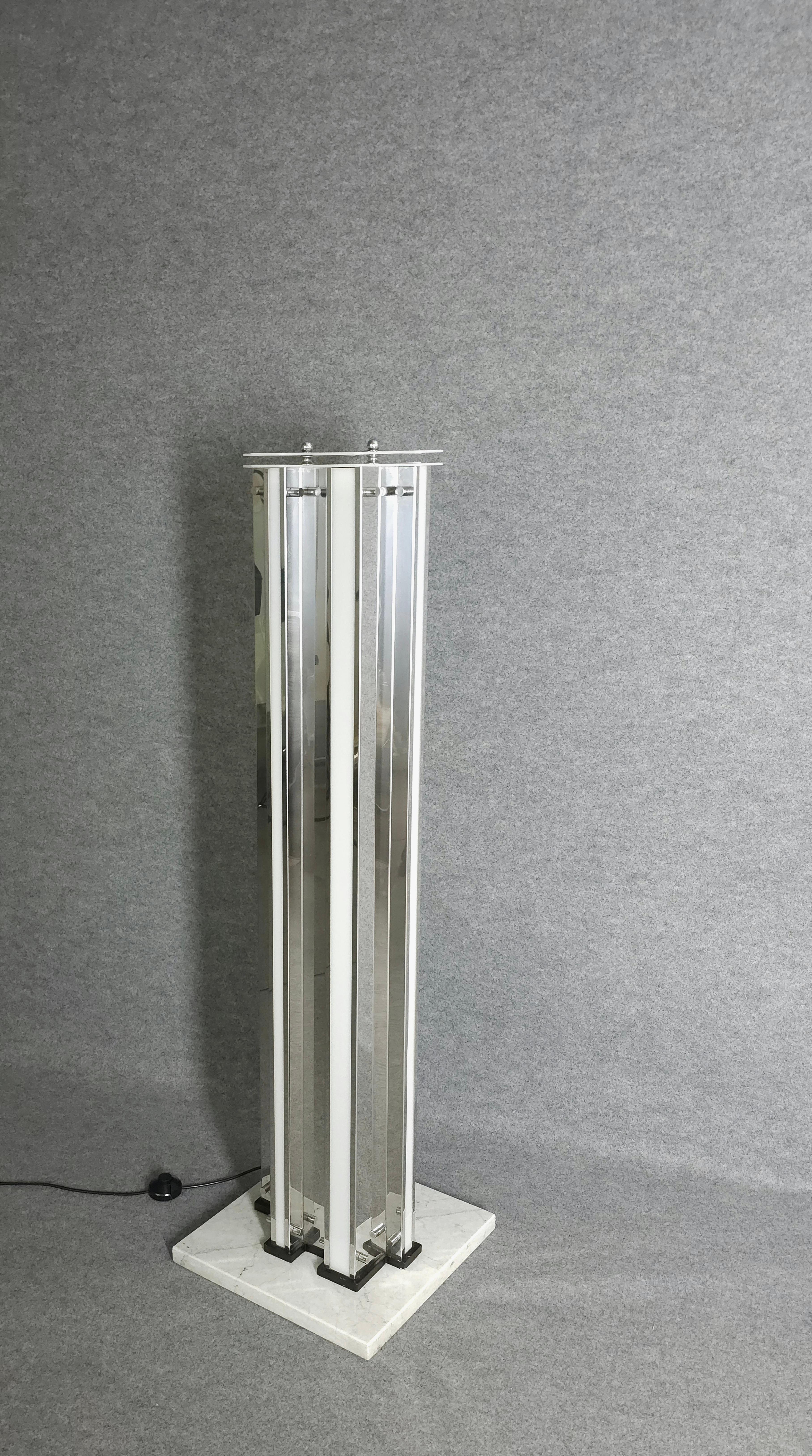 Midcentury Floor Lamp Marble aluminum Chromed Plexiglass Italian Design 1970s For Sale 10