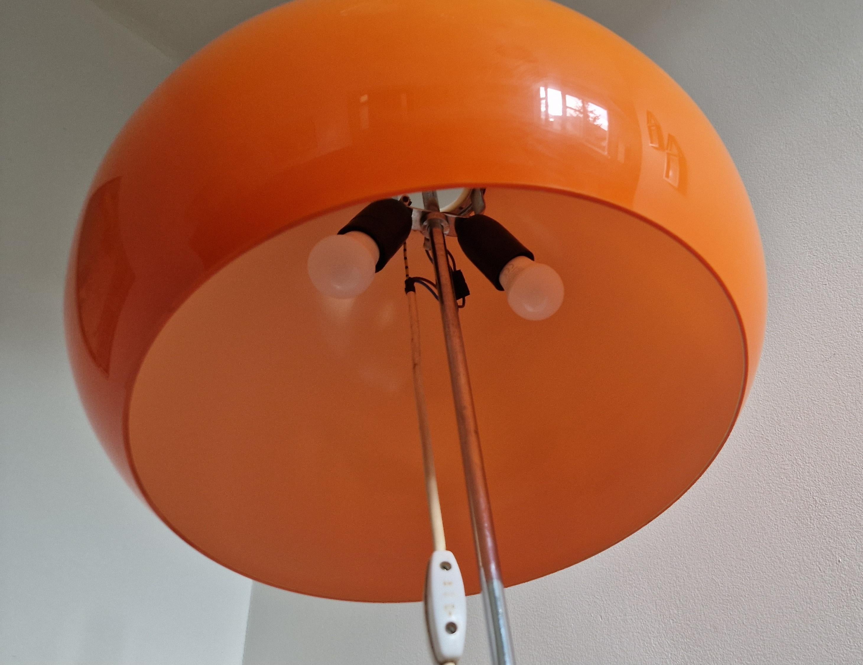 Lampadaire Meblo, conçu par Harvey Guzzini, Italie, 1970 en vente 1