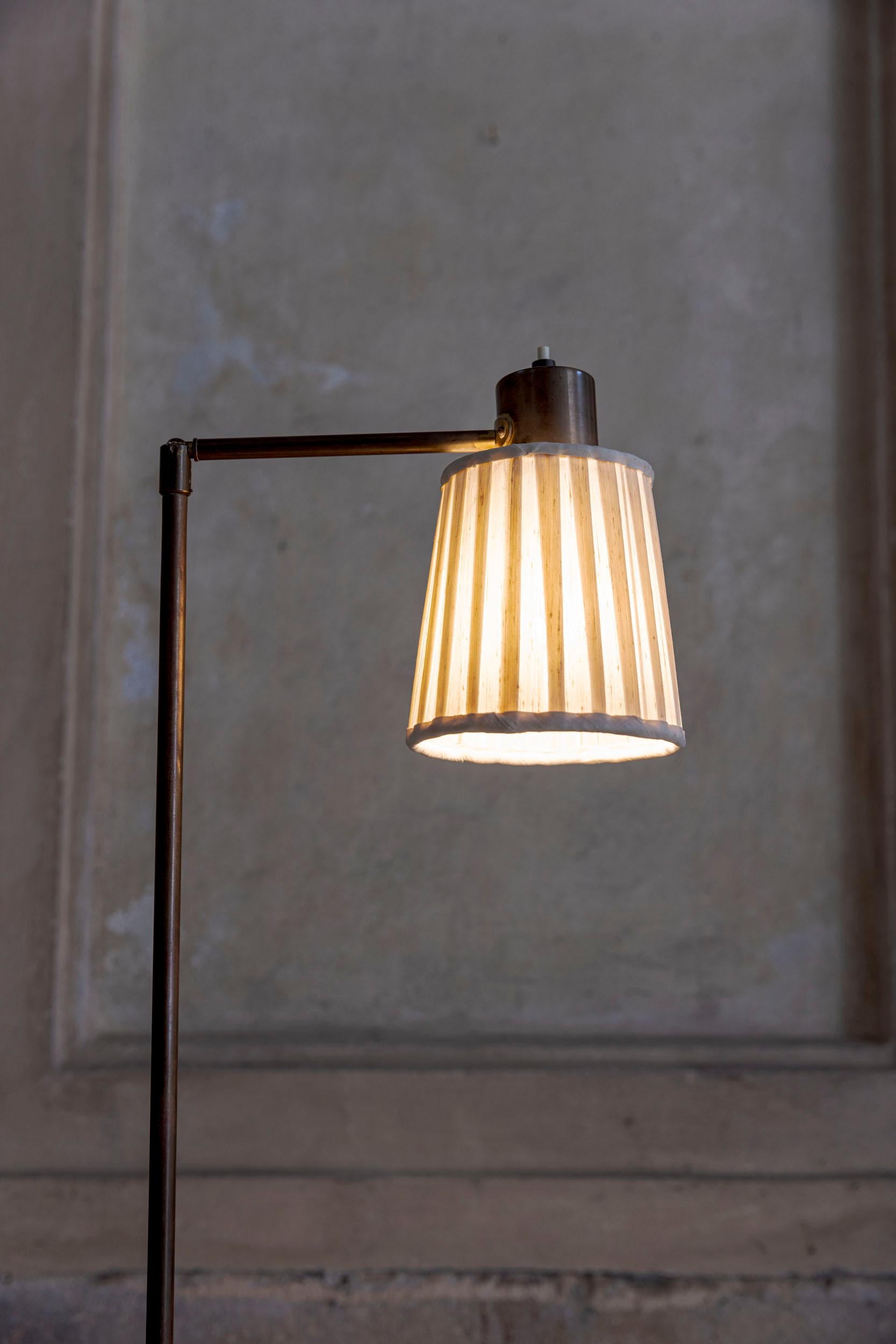 Mid-20th Century Midcentury floor lamp mod. 577 by Hans Bergstrom for Atlejé Lyktan For Sale