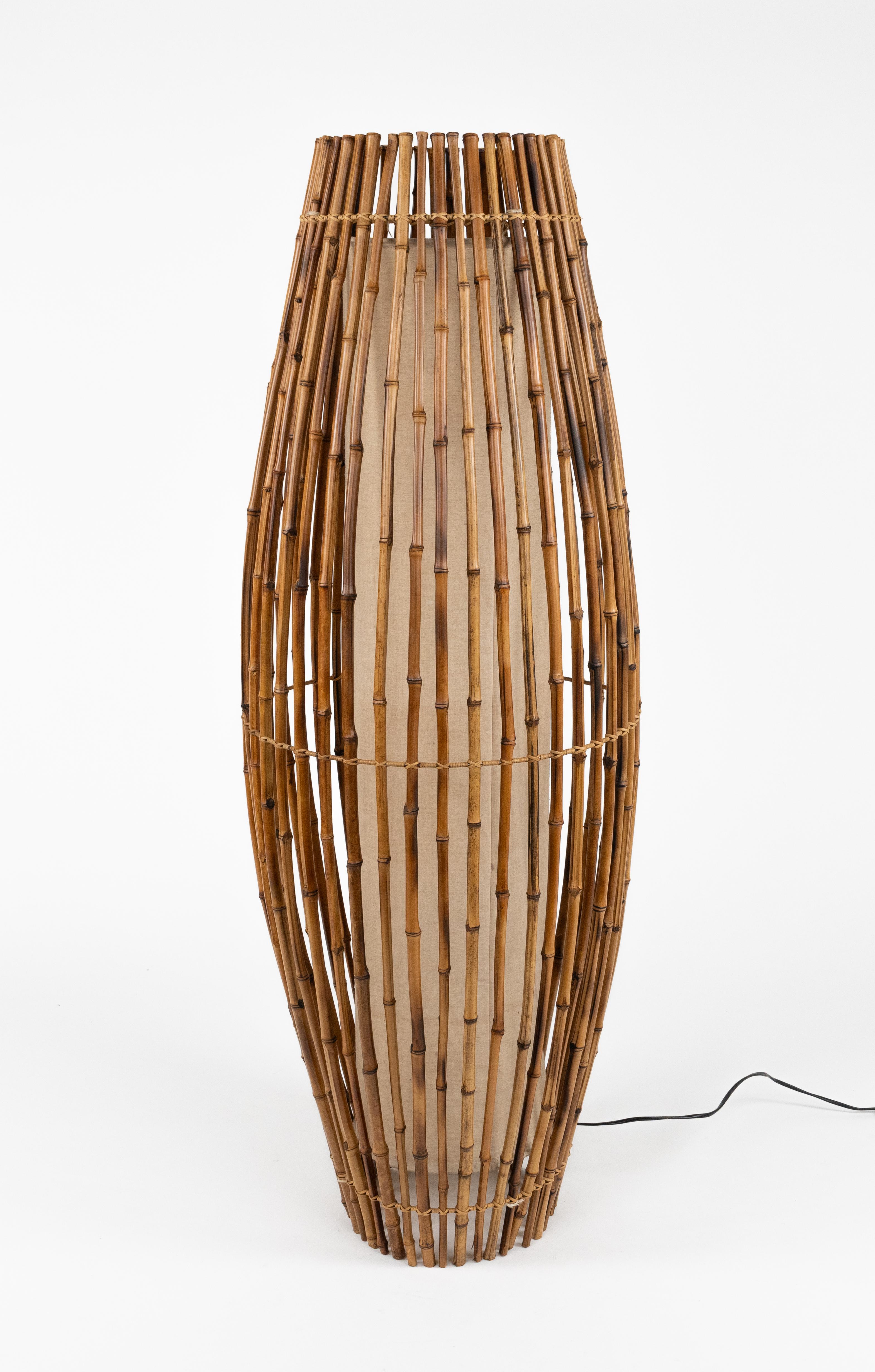 Midcentury Floor Lamp Rattan, Bamboo and Fabric Franco Albini Style, Italy 1960s For Sale 1