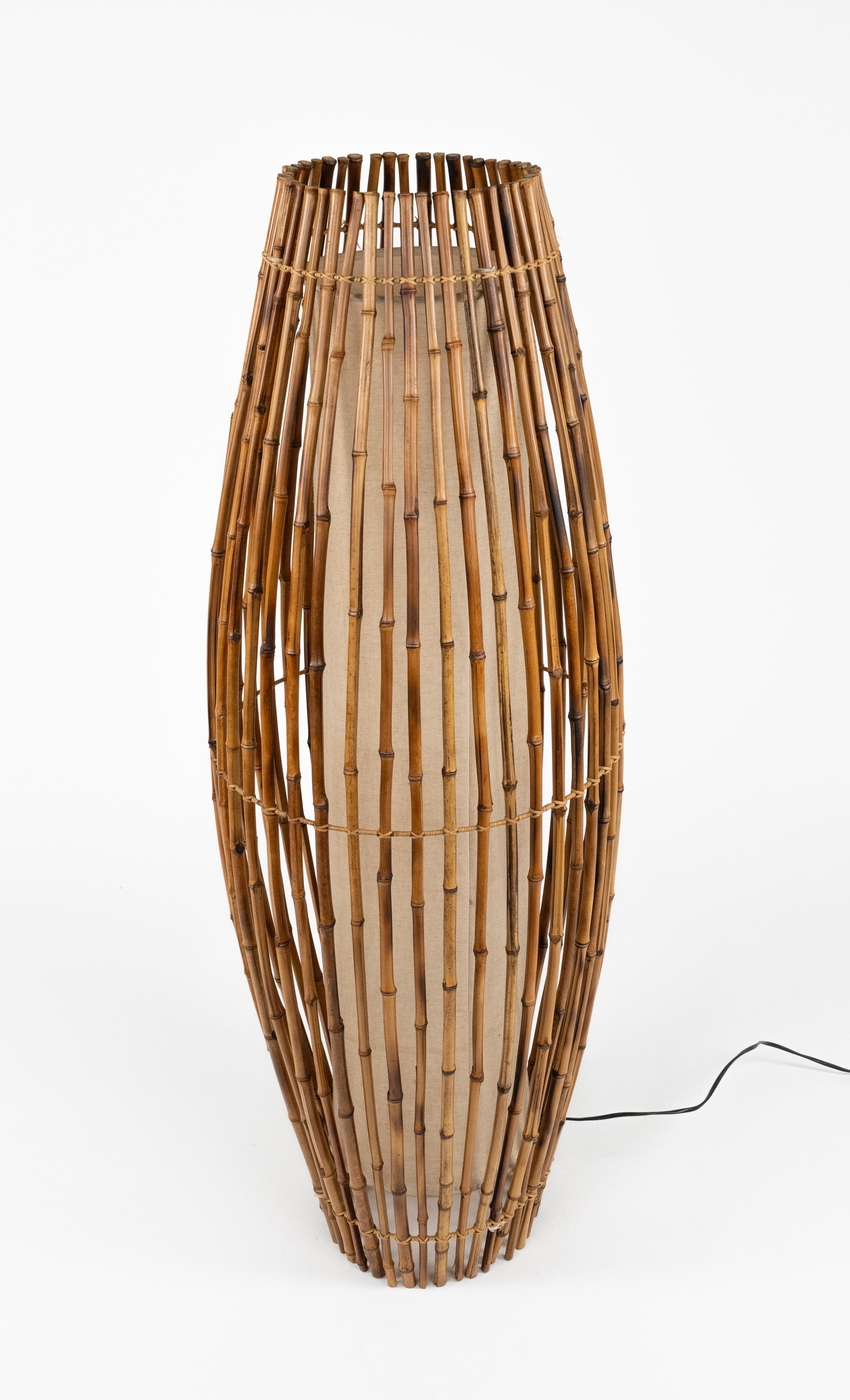 Midcentury Floor Lamp Rattan, Bamboo and Fabric Franco Albini Style, Italy 1960s For Sale 2