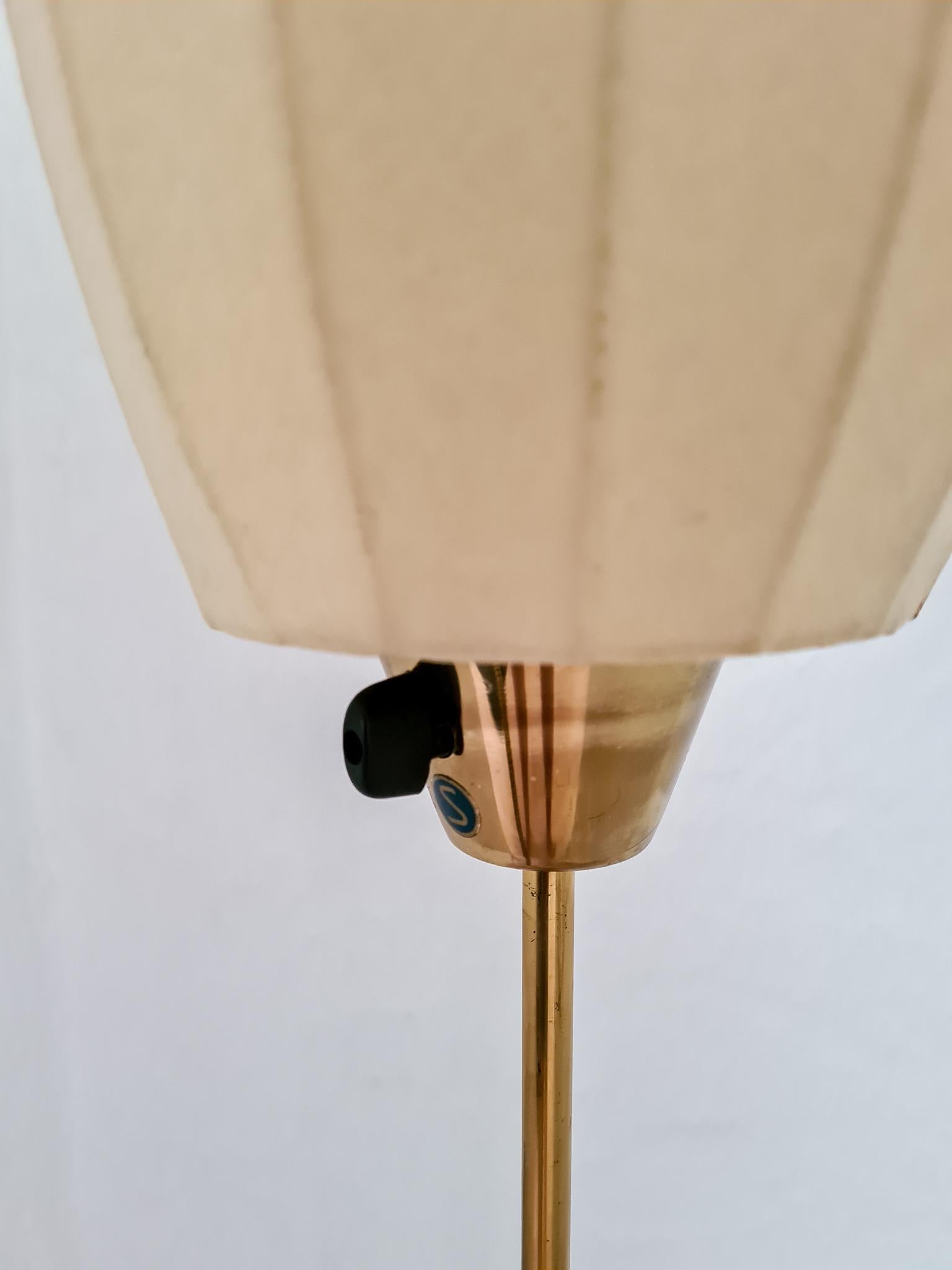 Midcentury Floor Lamp Attributed to Hans Bergström for Ateljé Lyktan For Sale 4