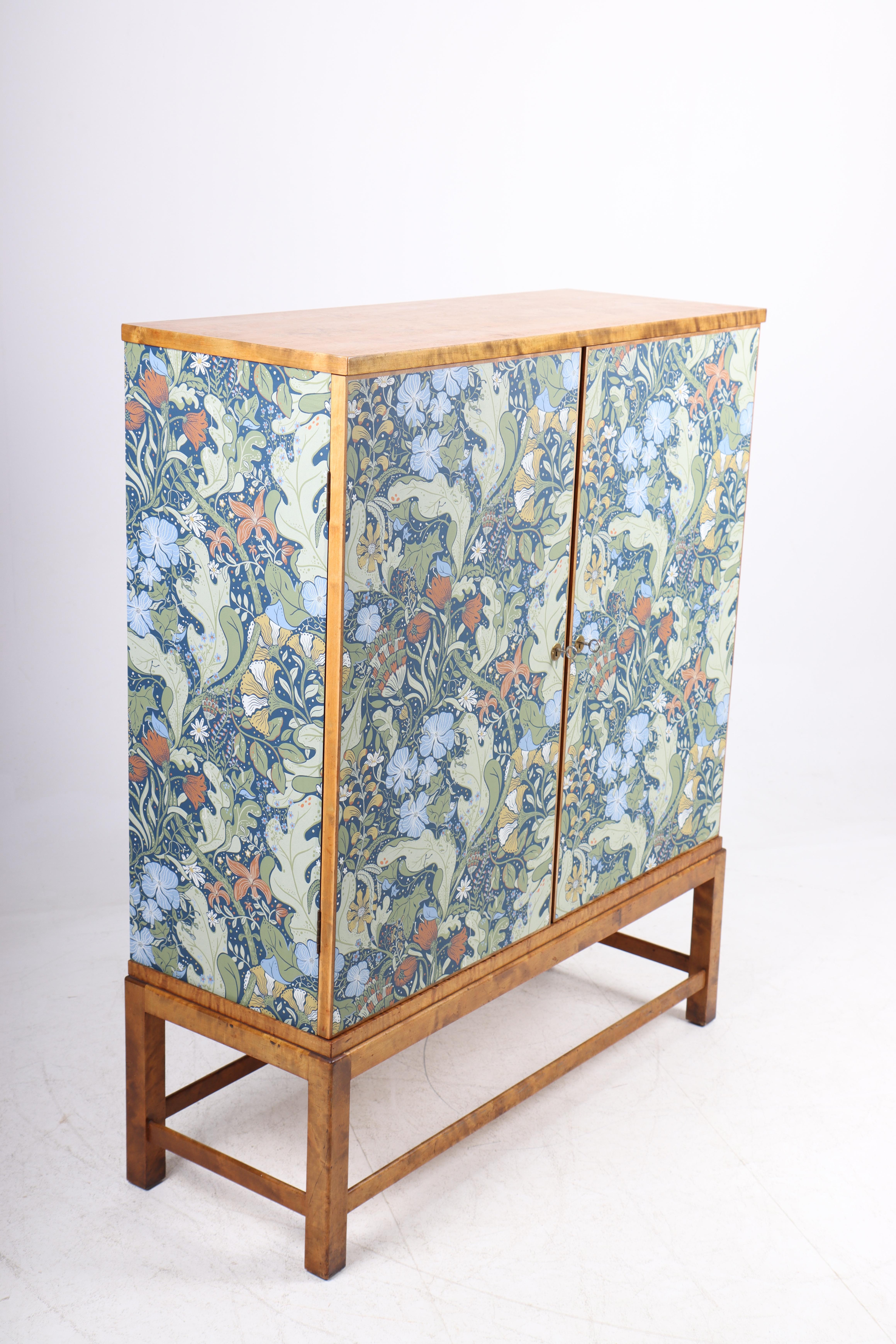 Midcentury Flora Cabinet, Swedish Design, 1940s 3