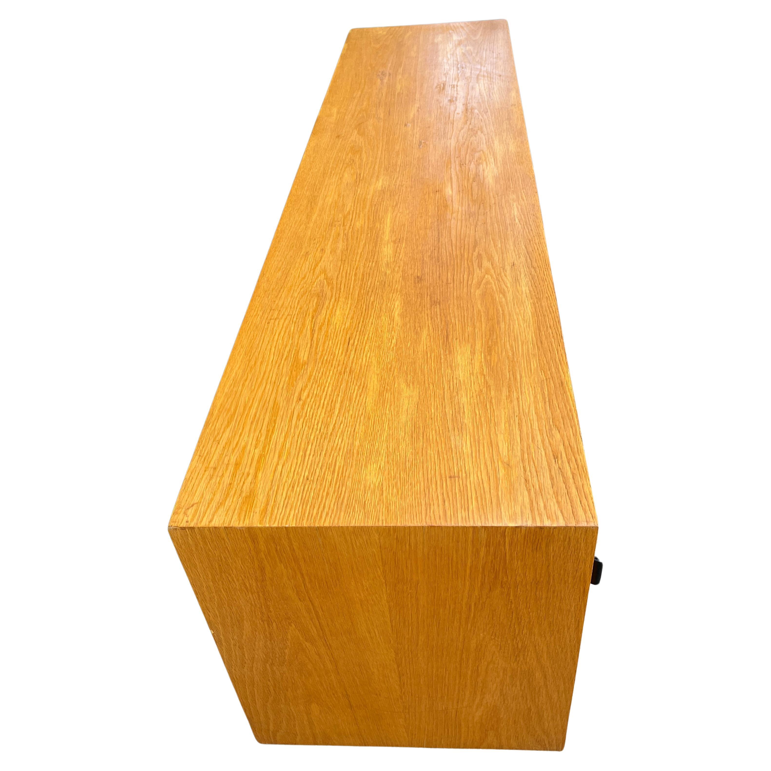 Armoire Florence Knoll du milieu du siècle en bois de frêne rare en vente 3