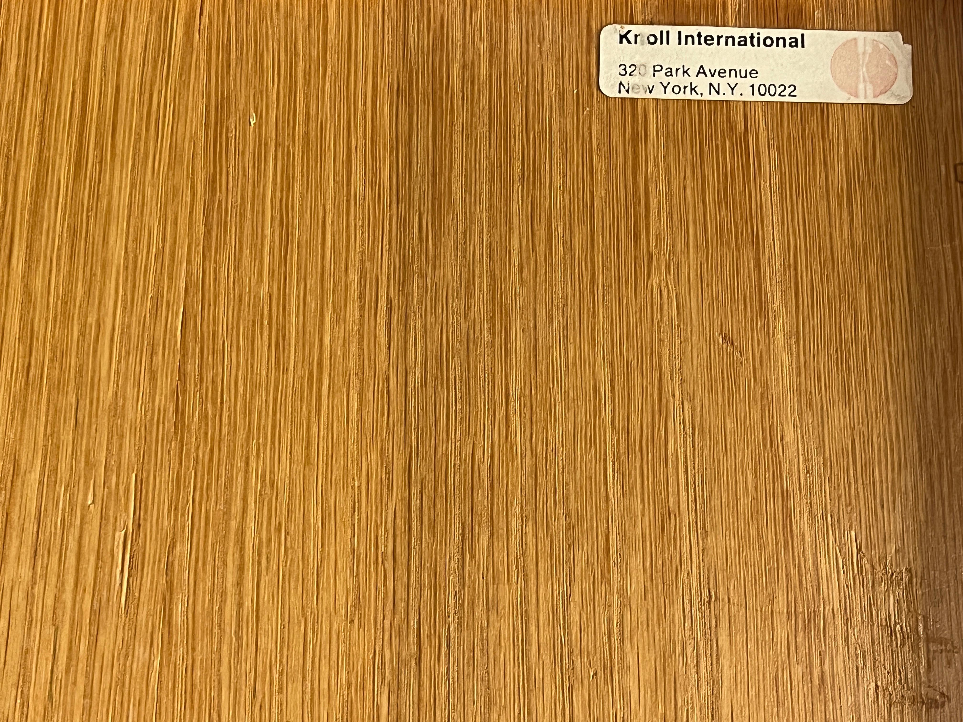Armoire Florence Knoll du milieu du siècle en bois de frêne rare en vente 4