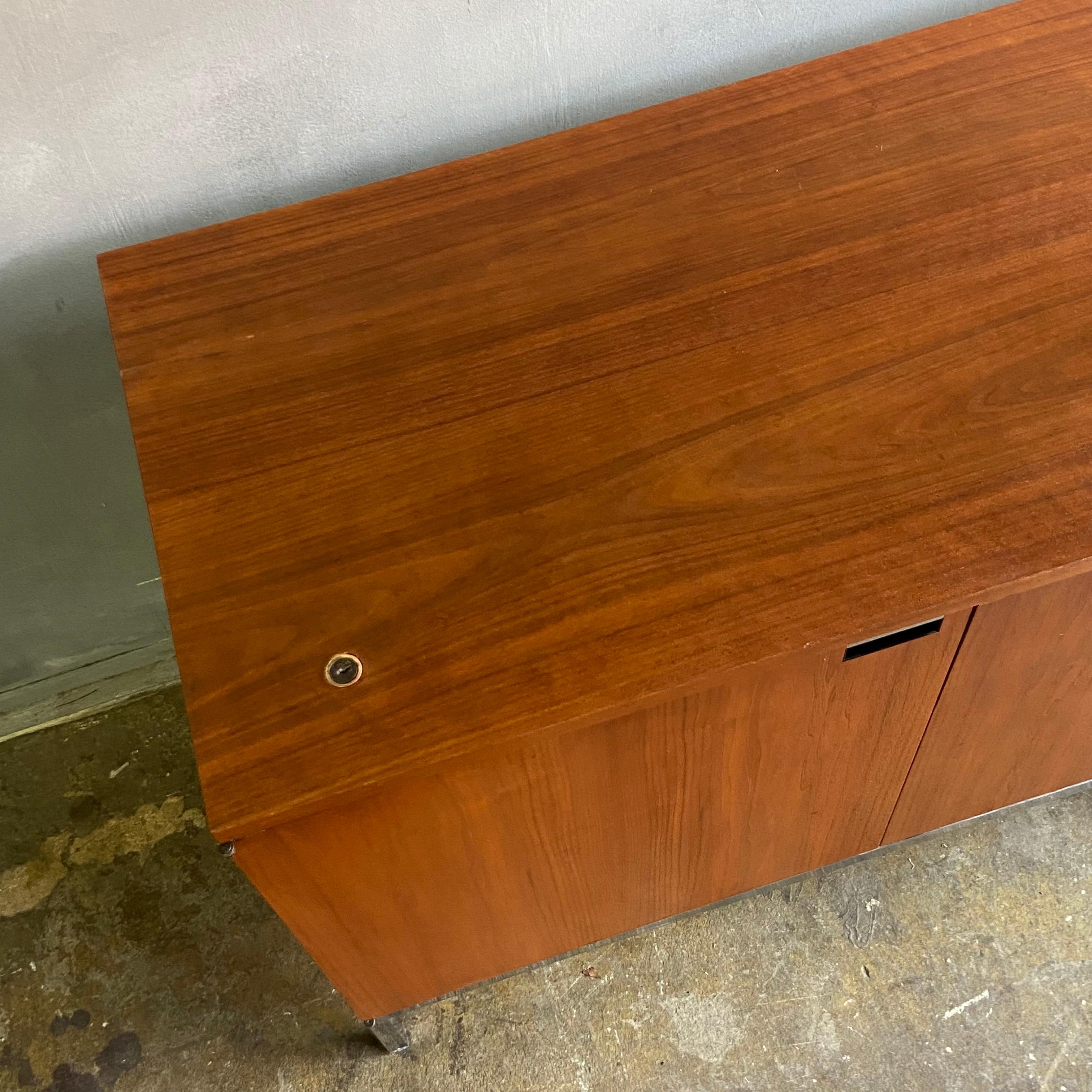 Midcentury Florence Knoll Credenza 7