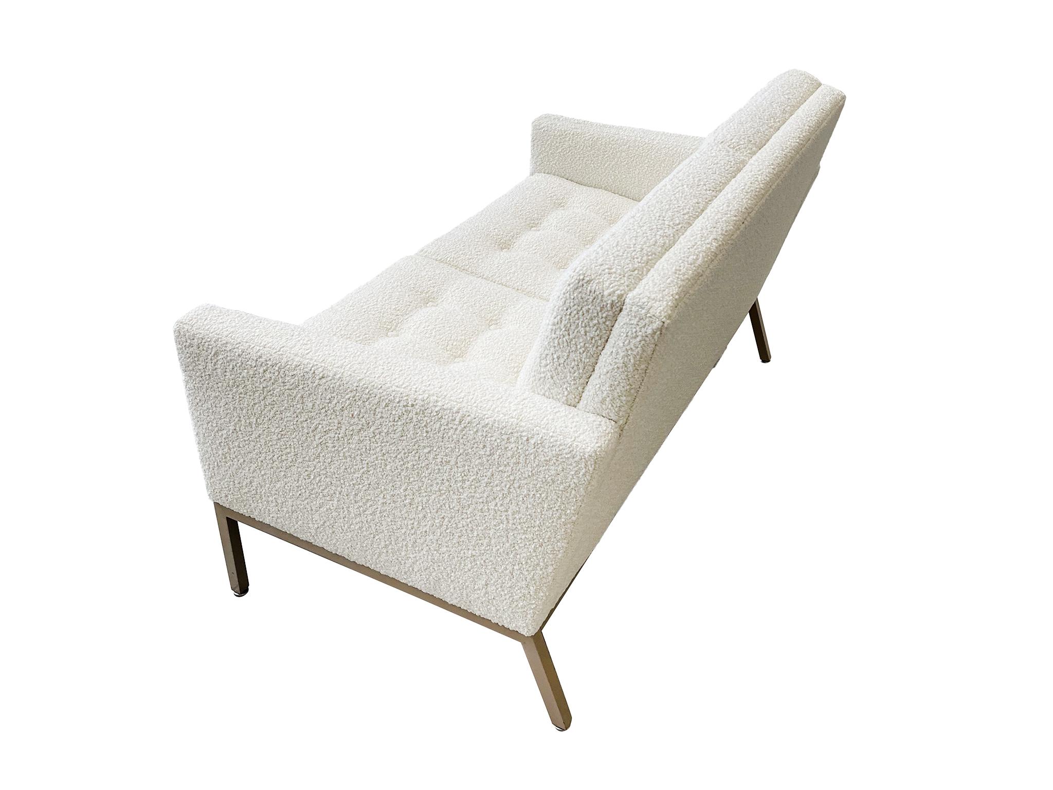 Settee im Florence Knoll-Stil aus der Mitte des Jahrhunderts von Patrician im Angebot 1