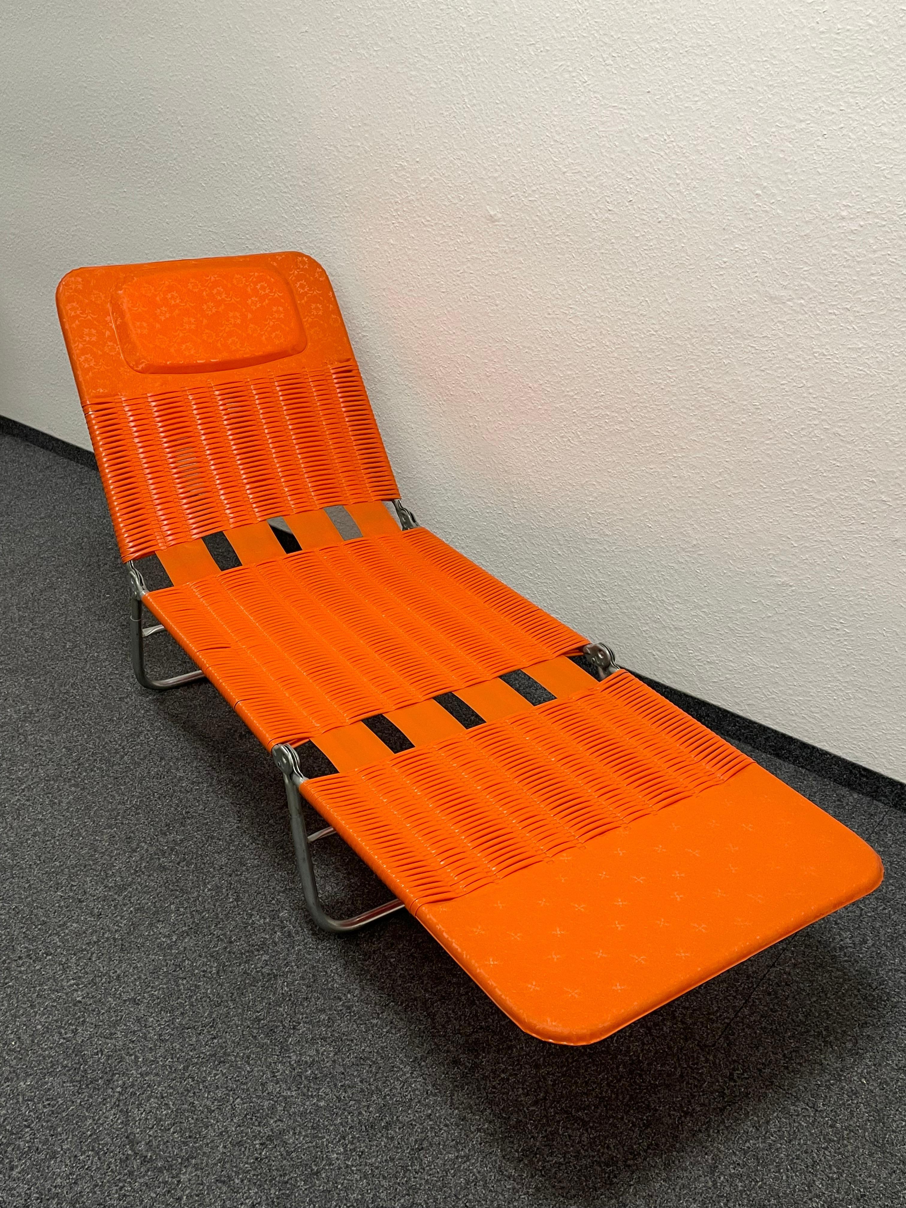 An amazing Mid-Century Modern lounge chair, Pool or Patio Lounger. Made in Germany, in the 1970s. This is a beautiful all original item in good condition with original hangtag. It has minor signs of use, but we think it was never used. Obviously