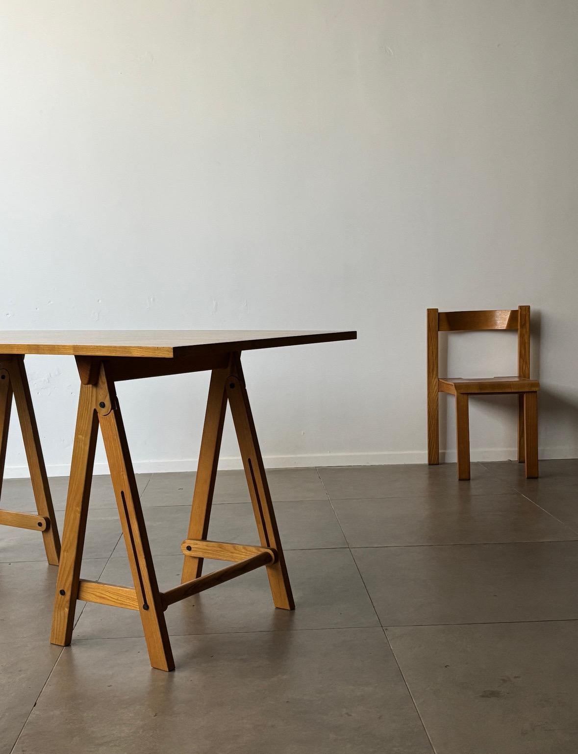 Midcentury Folding Flat Trestle Table aus Italien der 1970er Jahre (Ende des 20. Jahrhunderts) im Angebot