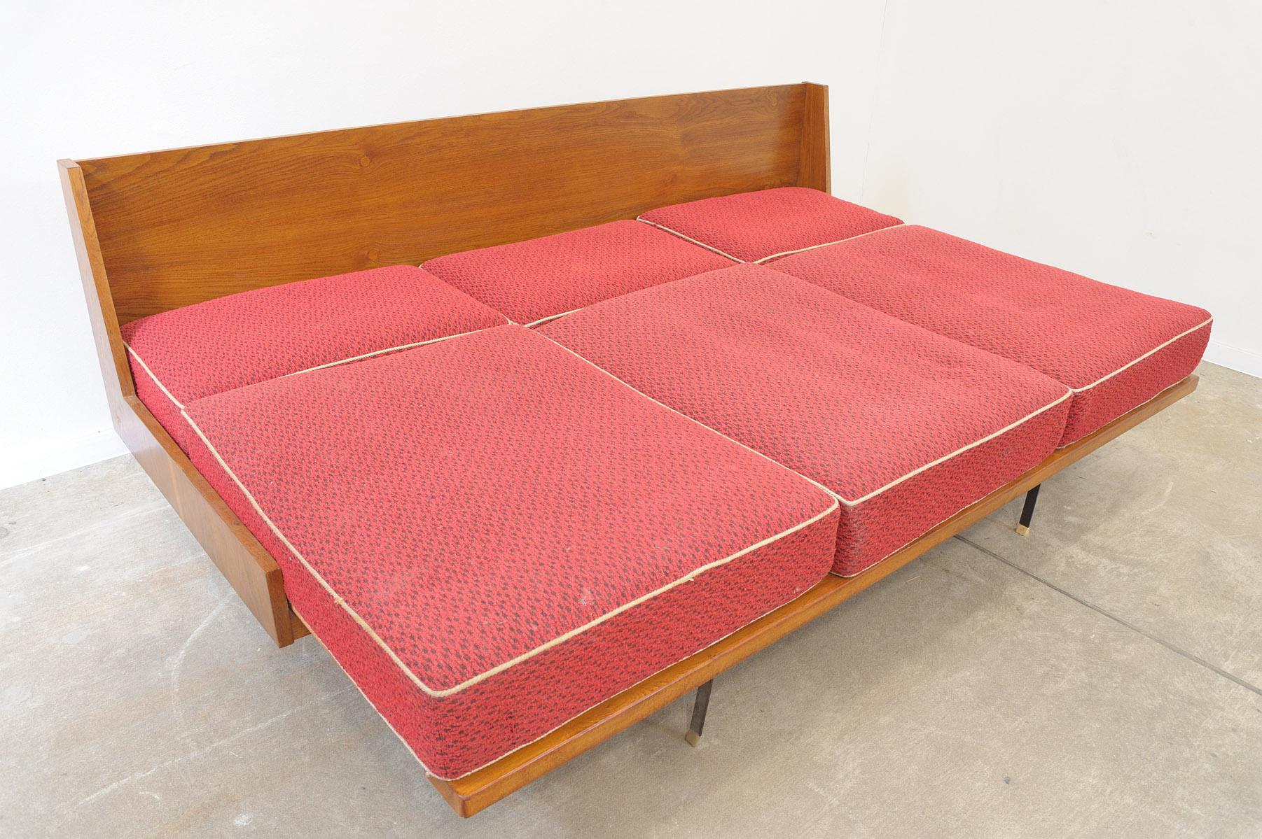 20th Century Midcentury Folding Sofabed by Drevotvar, 1970s, Czechoslovakia For Sale