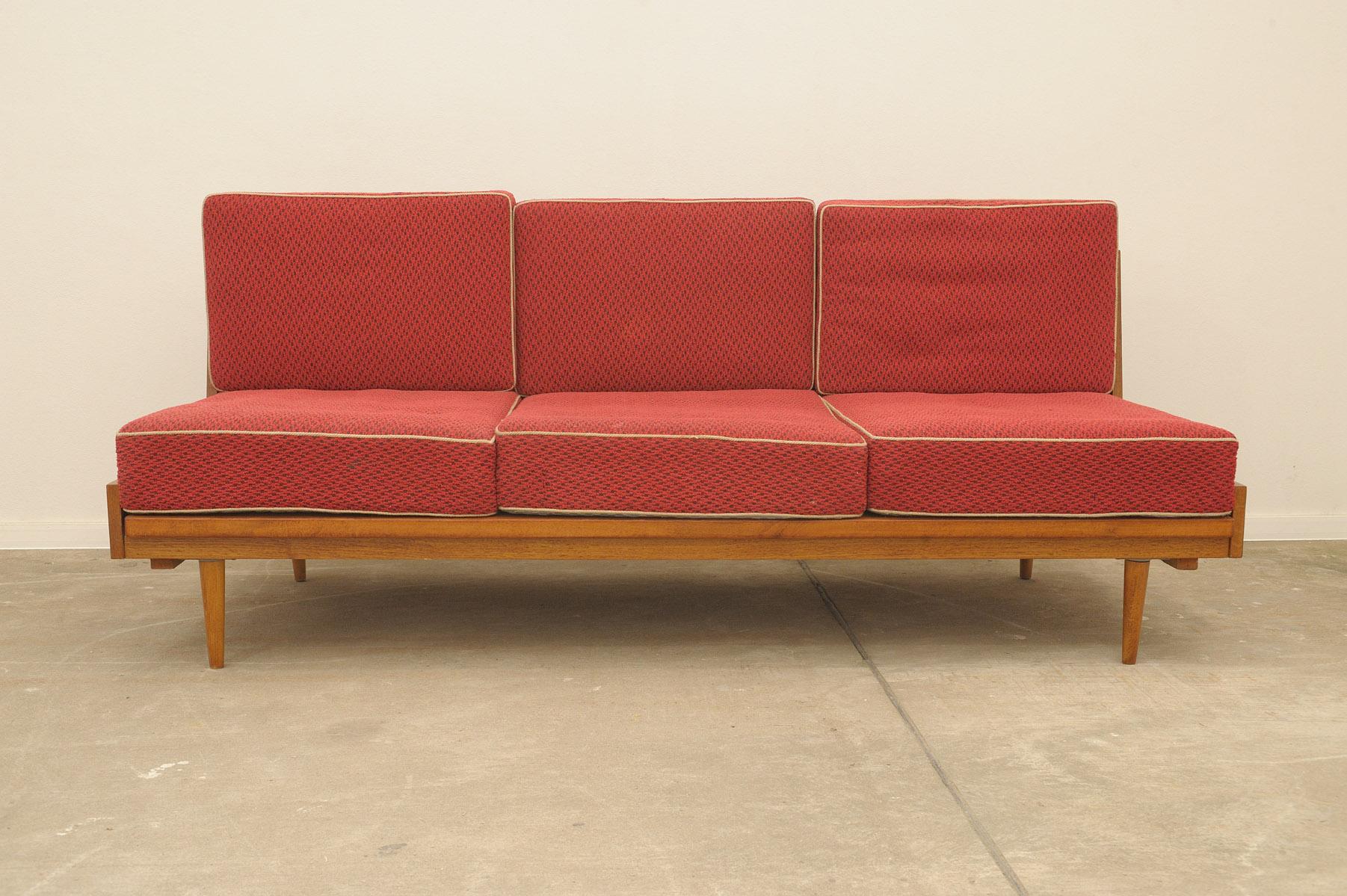 Midcentury Folding Sofabed by Drevotvar, 1970s, Czechoslovakia For Sale 1