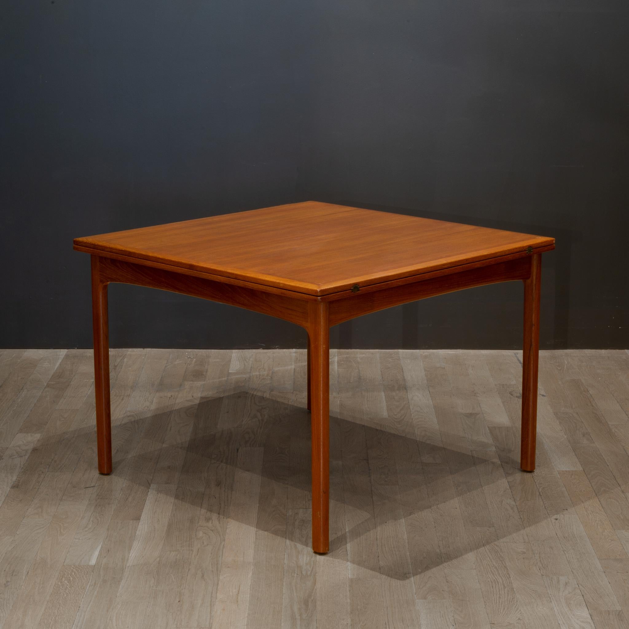 Midcentury Folke Olsen for DUX Flip Top Dining Table, circa 1960s In Good Condition In San Francisco, CA