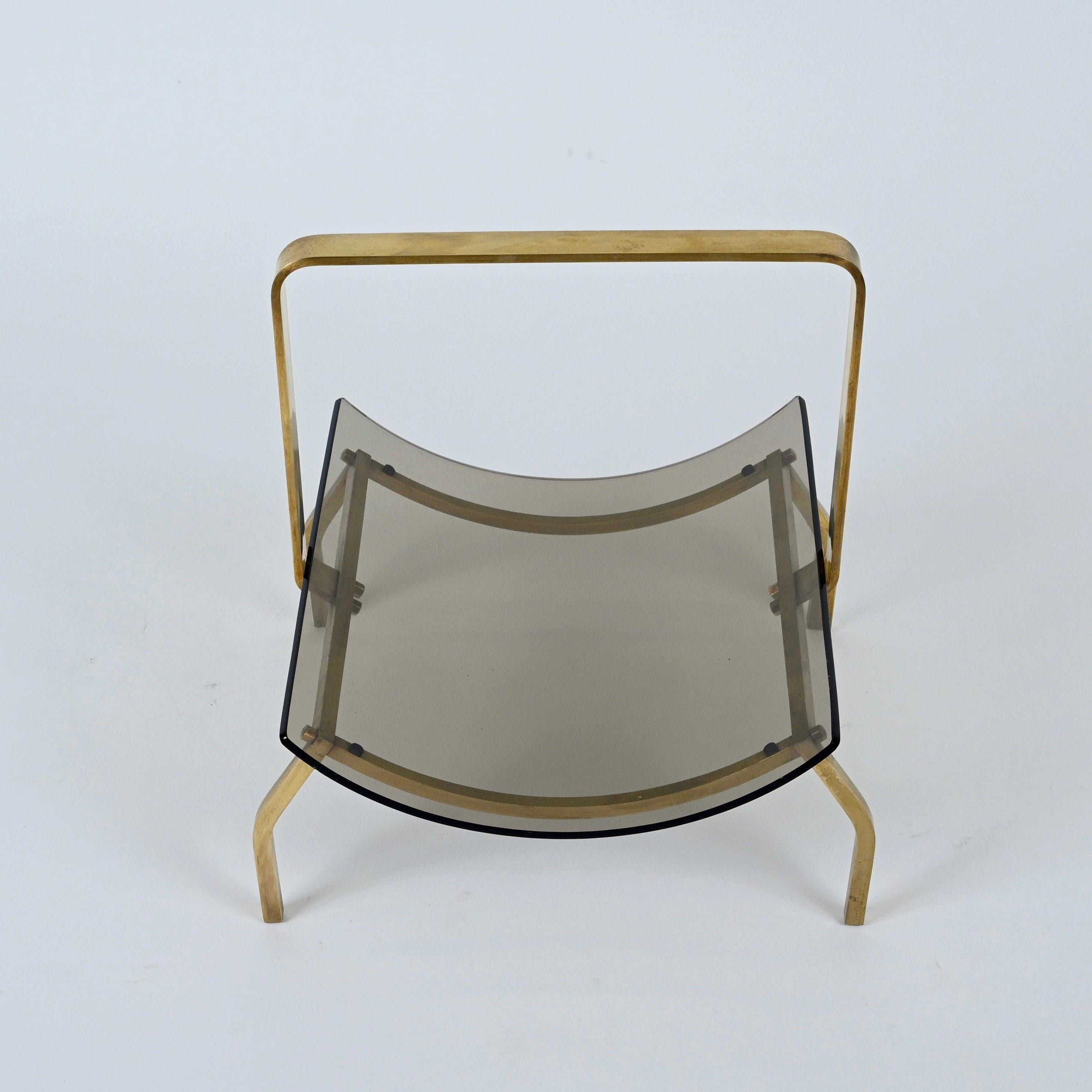 Midcentury Fontana Arte Brass and Smoked Glass Magazine Rack Stand, 1960s, Italy For Sale 13