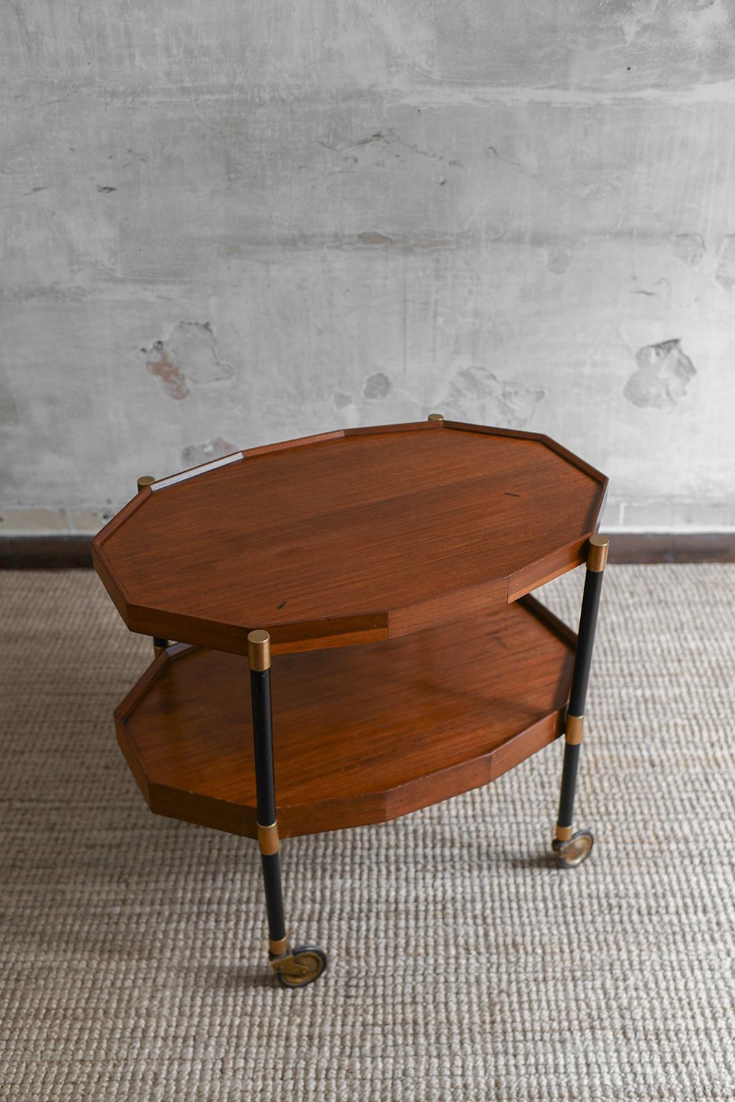 Carrito de bar porta-comida con bandeja extraíble de mediados de siglo, 1960 en Bueno estado para la venta en Roma, RM