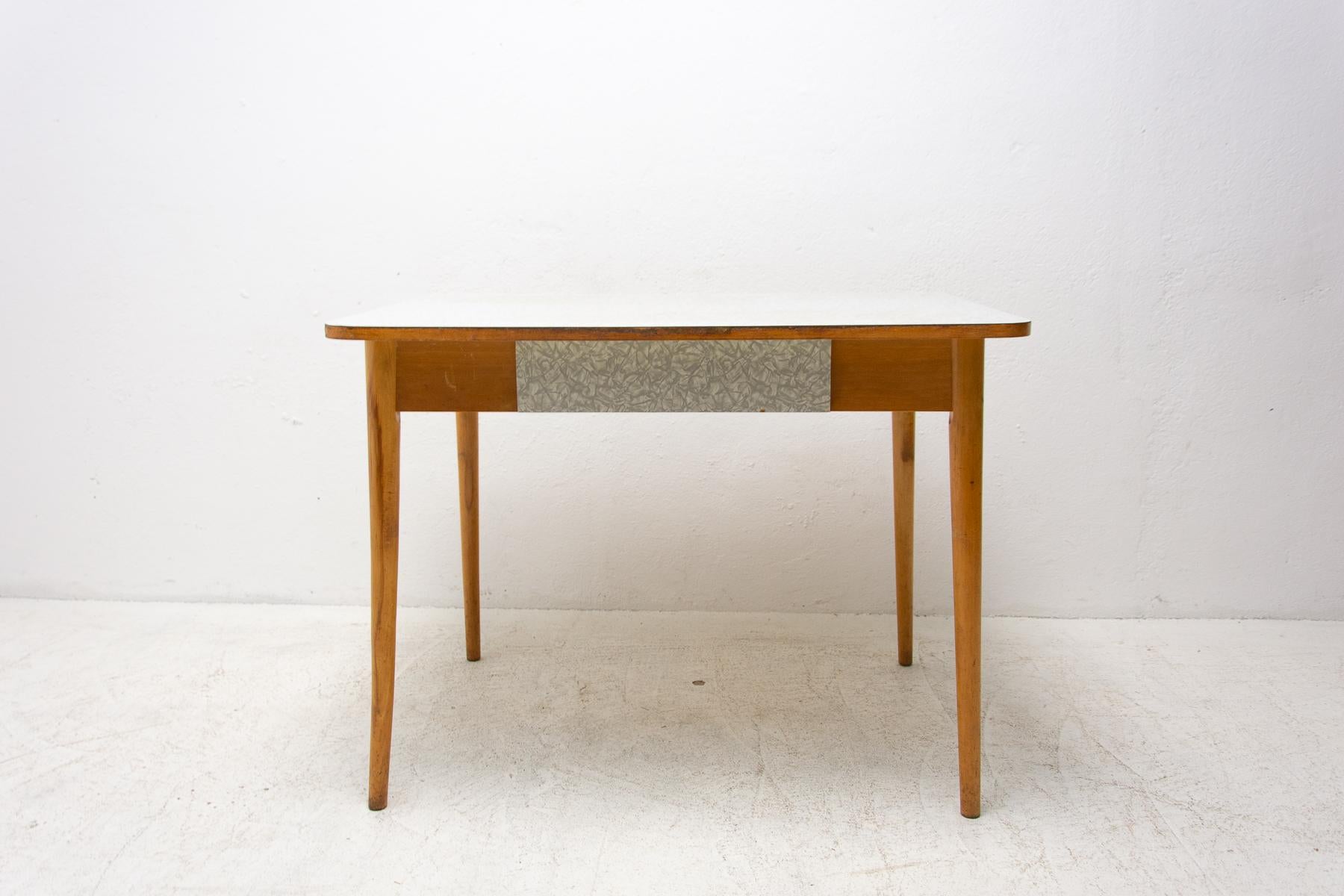  Midcentury Formica and Wood Central Table, Czechoslovakia, 1960's For Sale 8