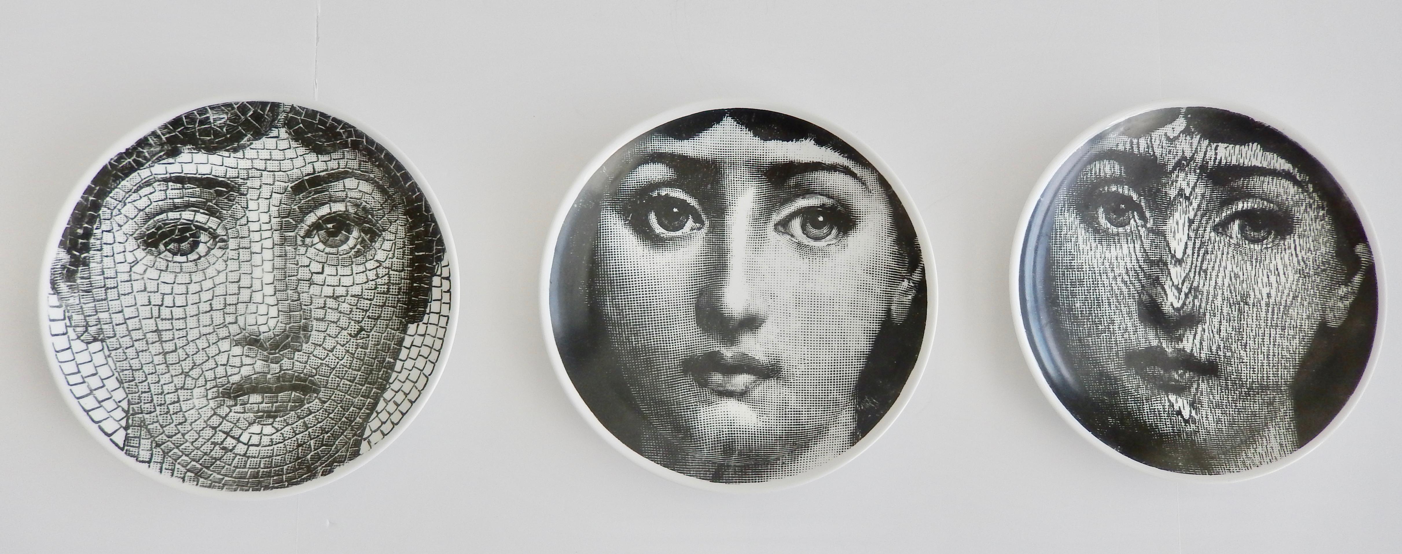 Porcelain Midcentury Fornasetti Face Plate, Tema e Variazione N90 For Sale