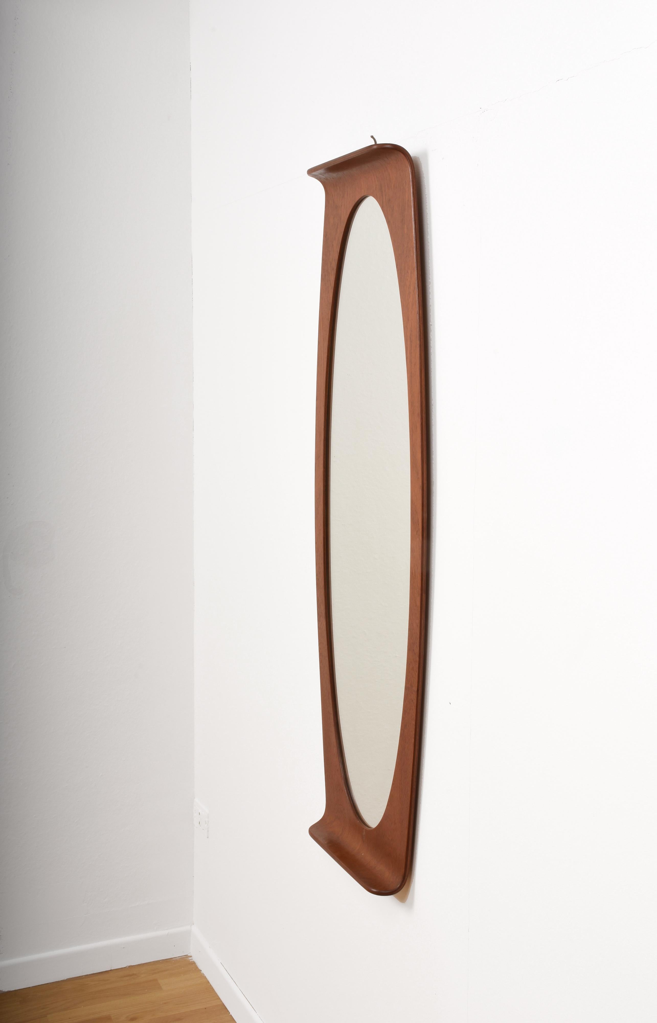 Midcentury Franco Campo and Carlo Graffi Curved Wood Italian Wall Mirror, 1960s In Good Condition In Roma, IT