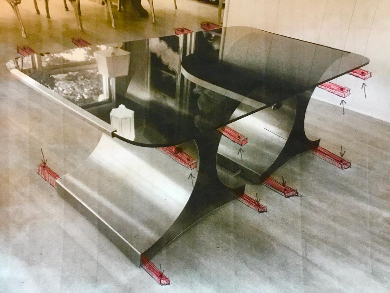 Table basse en métal et verre Francois Monnet du milieu du siècle dernier en vente 8