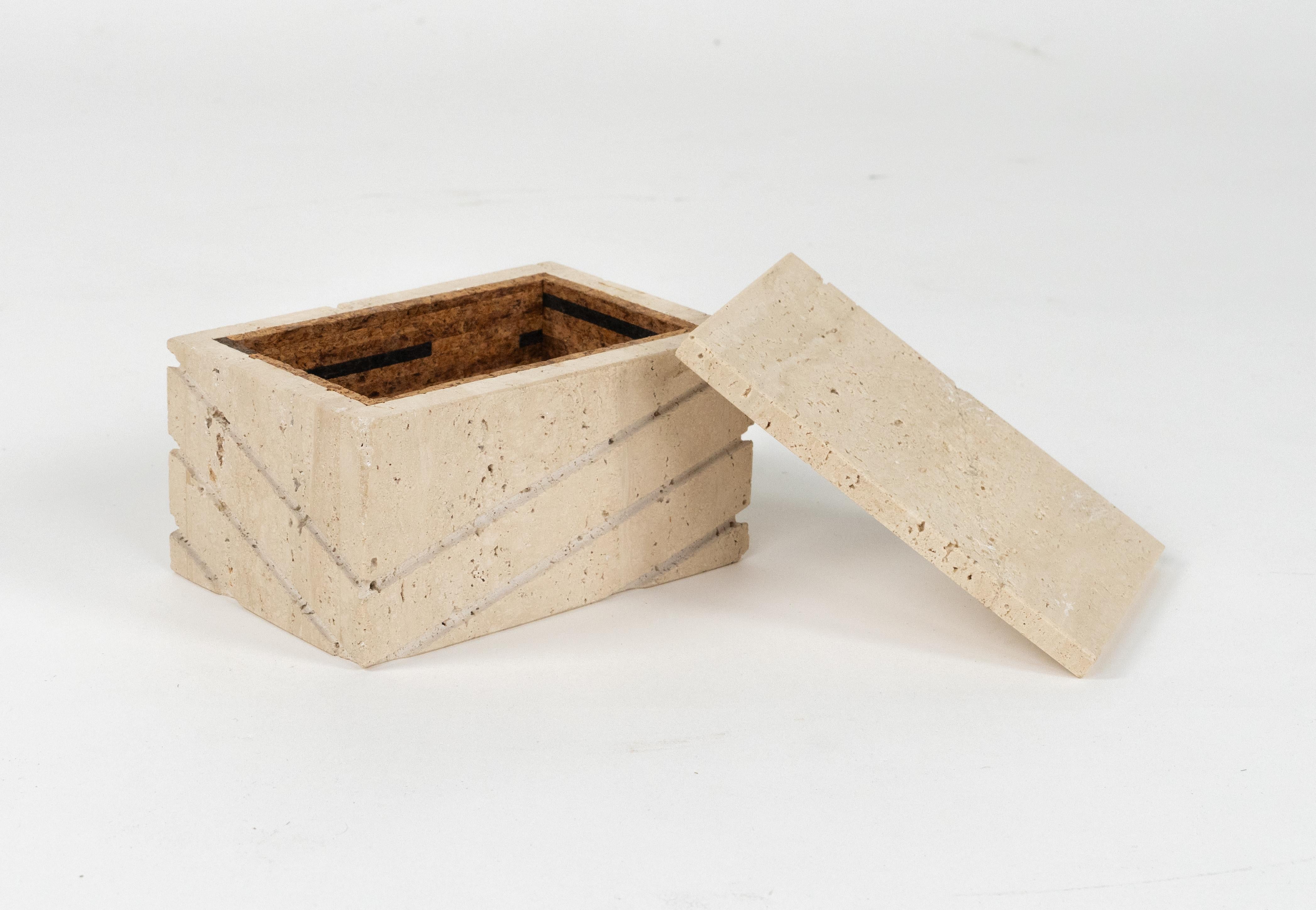 Midcentury Fratelli Mannelli Rectangular Box in Travertine and Wood, Italy 1970s For Sale 5