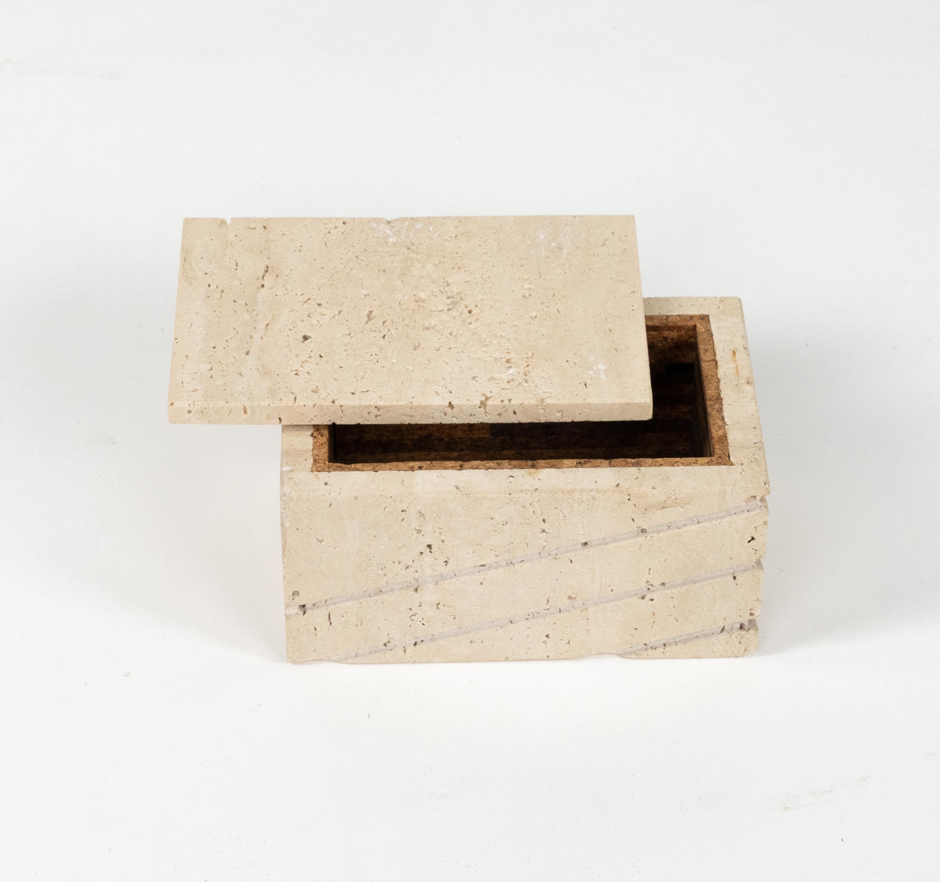 Midcentury Fratelli Mannelli Rectangular Box in Travertine and Wood, Italy 1970s For Sale 6