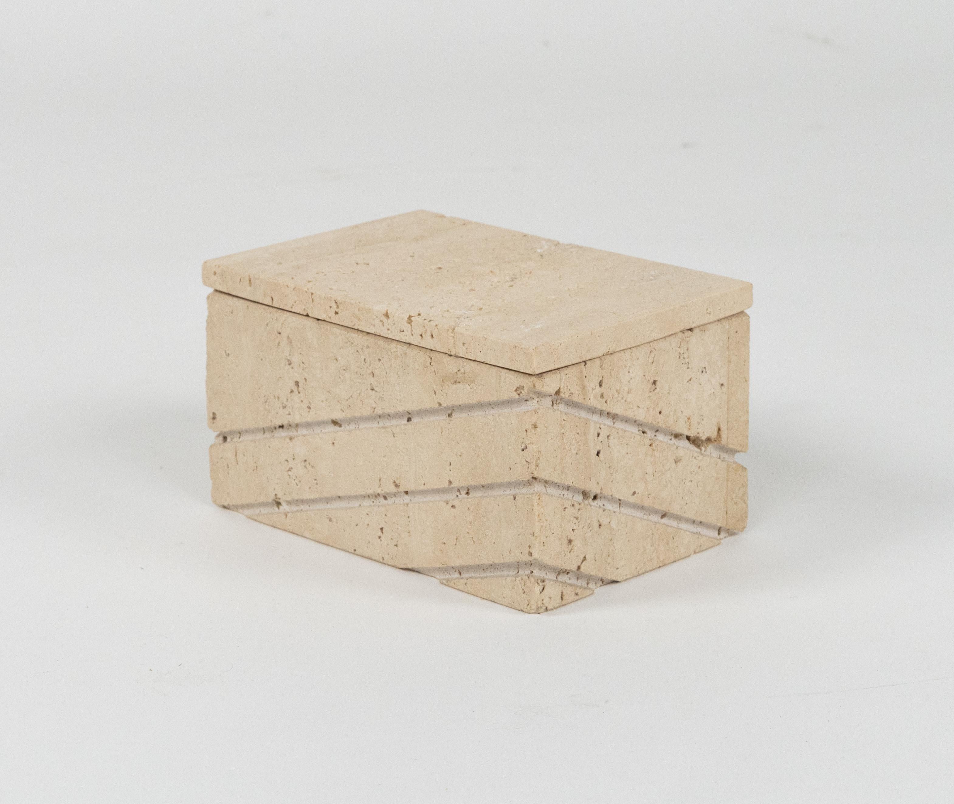 Late 20th Century Midcentury Fratelli Mannelli Rectangular Box in Travertine and Wood, Italy 1970s For Sale