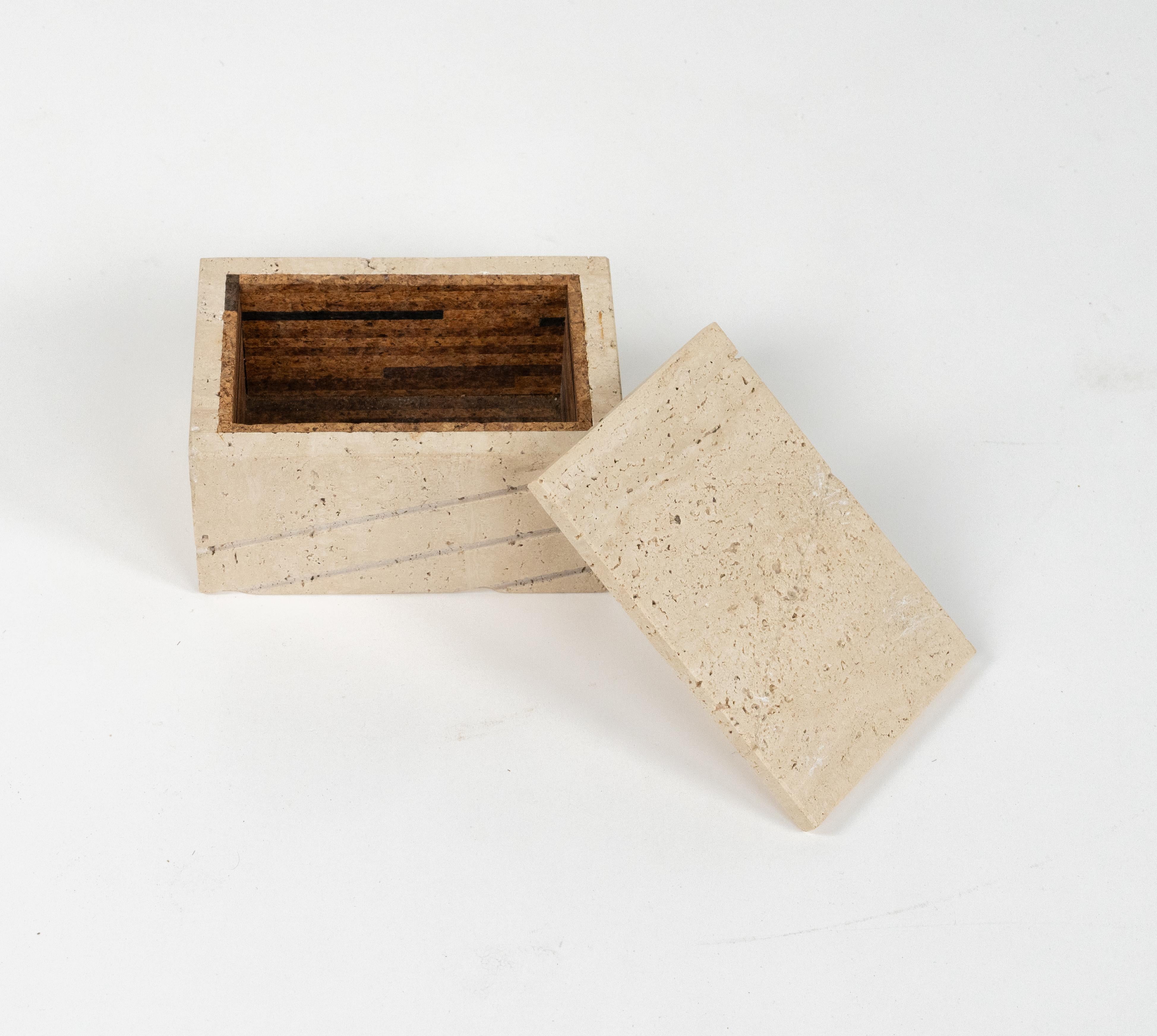 Midcentury Fratelli Mannelli Rectangular Box in Travertine and Wood, Italy 1970s For Sale 3