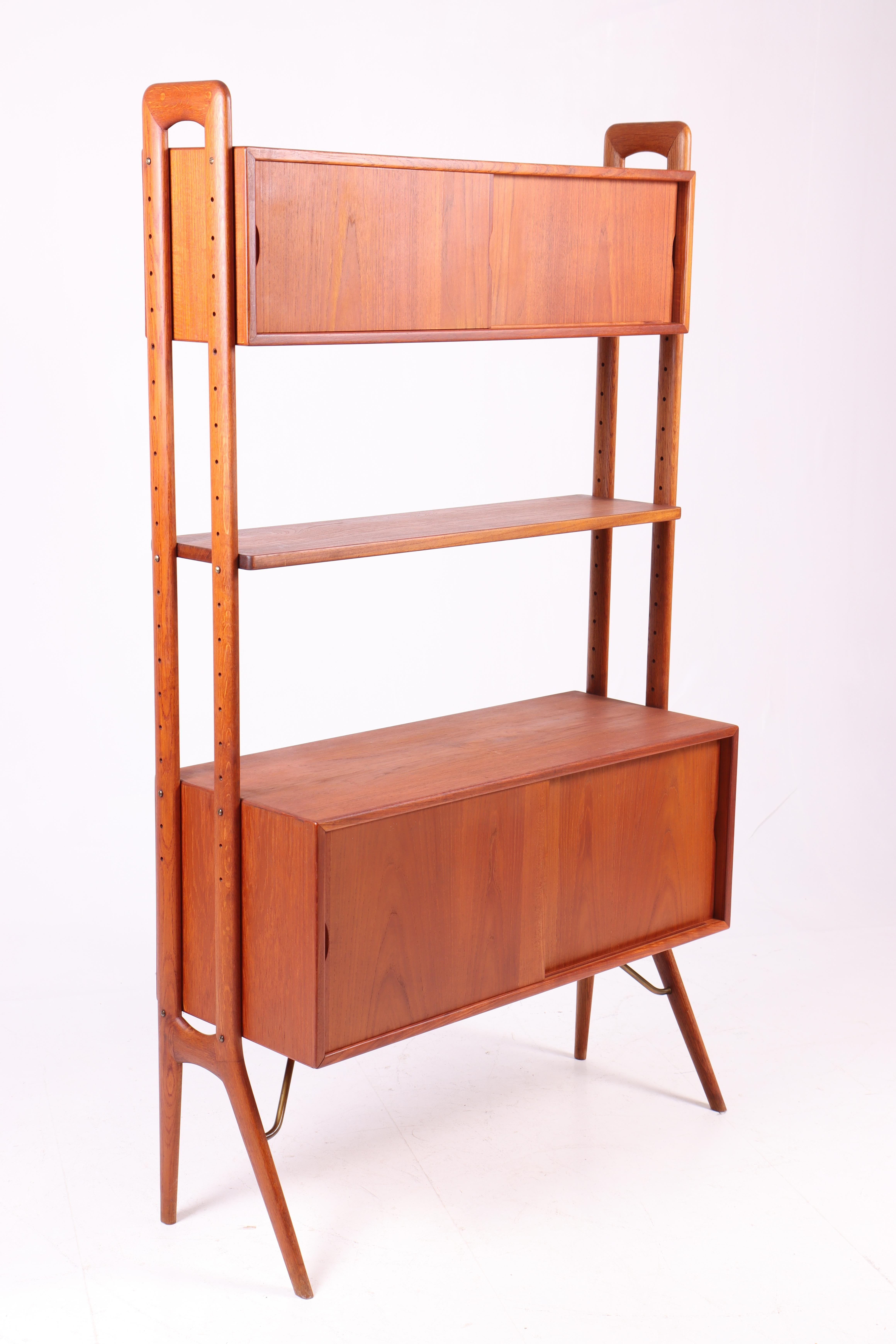 Freistehendes Bücherregal aus der Mitte des Jahrhunderts aus Teakholz von Kurt Østervig, 1960er im Zustand „Gut“ im Angebot in Lejre, DK