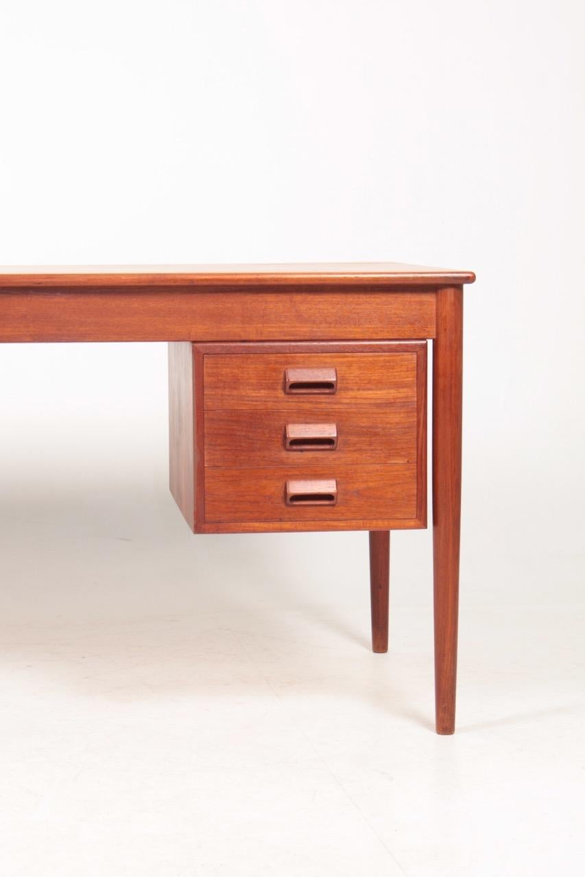 Desk in teak, designed by Maa. Børge Mogensen for Sobørg furniture. Great original condition.