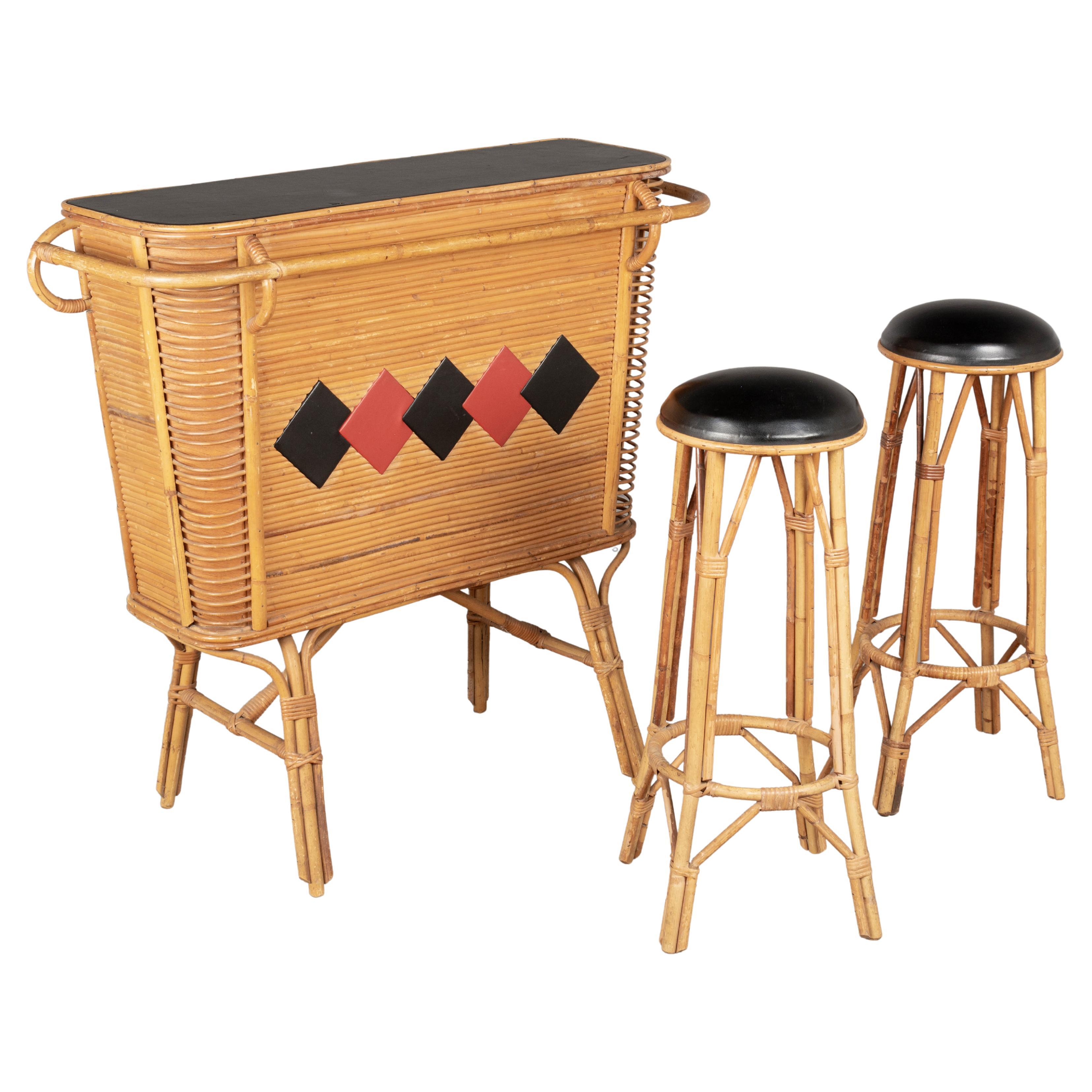 French Riviera Charming Rattan And Bamboo Bar And Bar Stools at 1stDibs