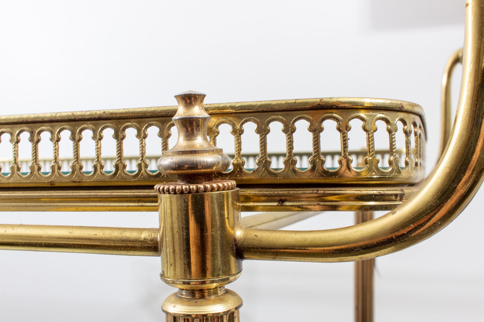 Midcentury Französisch Messing und Glas Trolley-Stil Barwagen mit großen Rädern 14