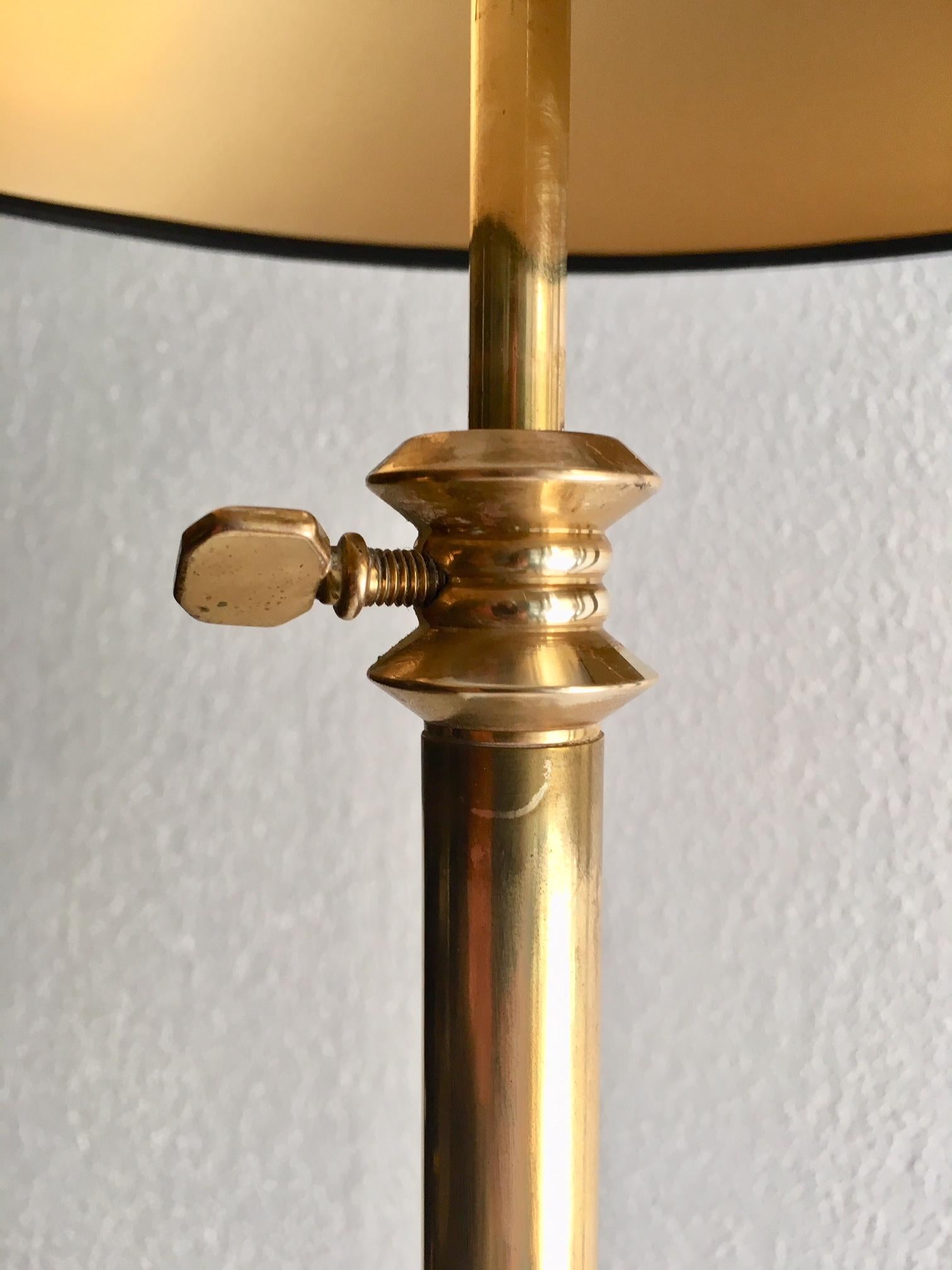 Midcentury French Brass Floor Lamp In Good Condition In Madrid, ES
