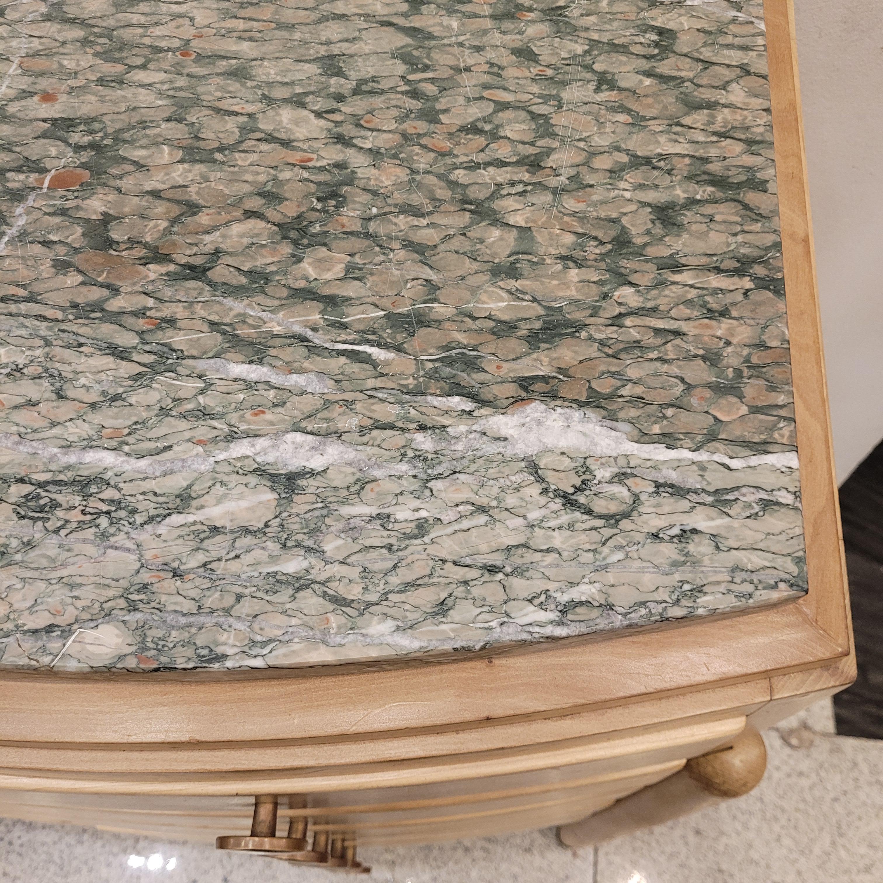 Buffet francese della metà del secolo scorso, firmato R. Breasy, in legno di ciliegio e marmo brecciato in vendita 5