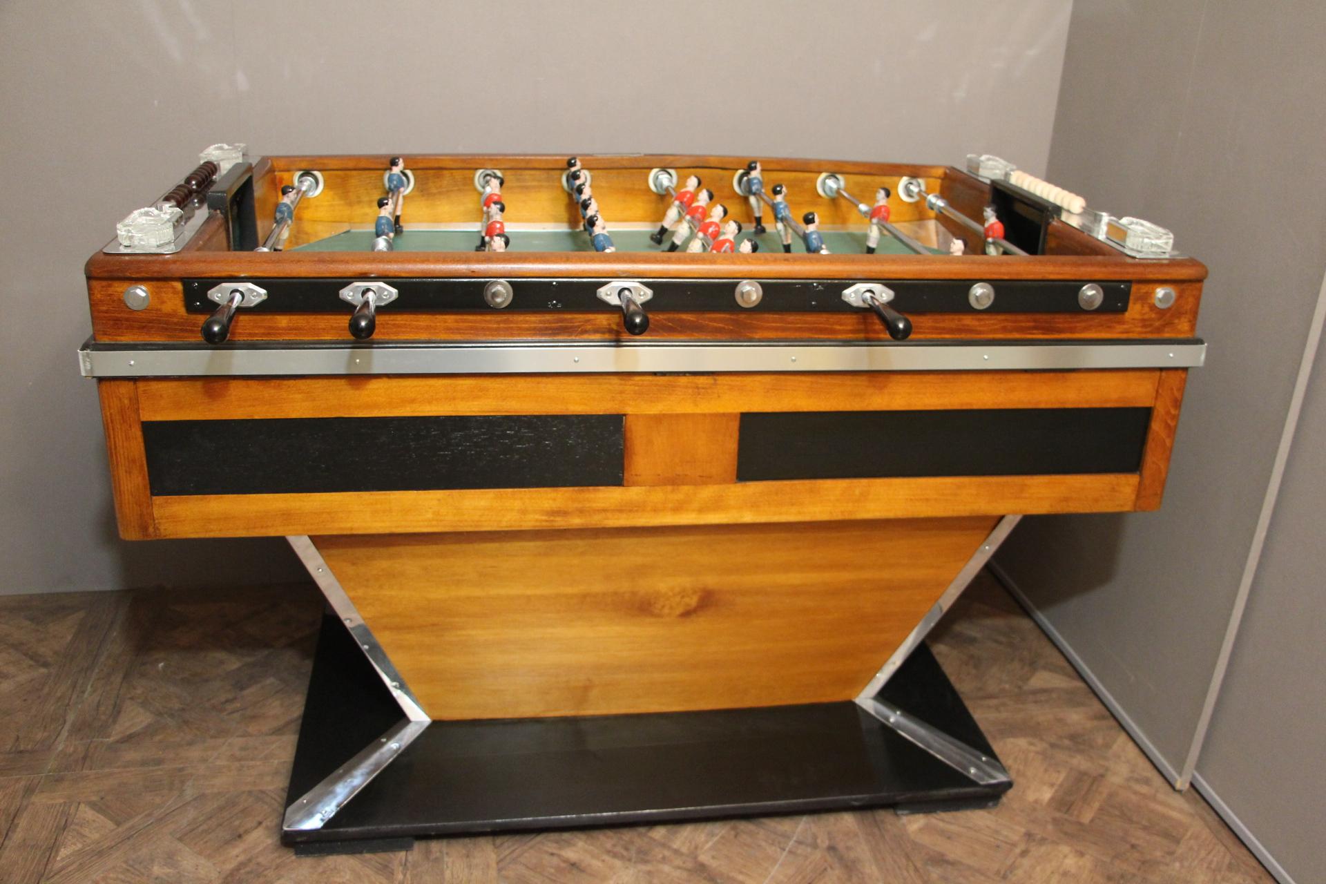 Midcentury French Cafe's Foosball Table 2