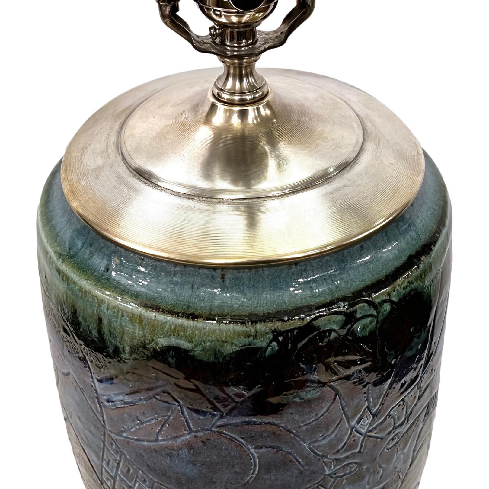 Französische Keramik-Tischlampe aus der Jahrhundertmitte (Glasiert) im Angebot