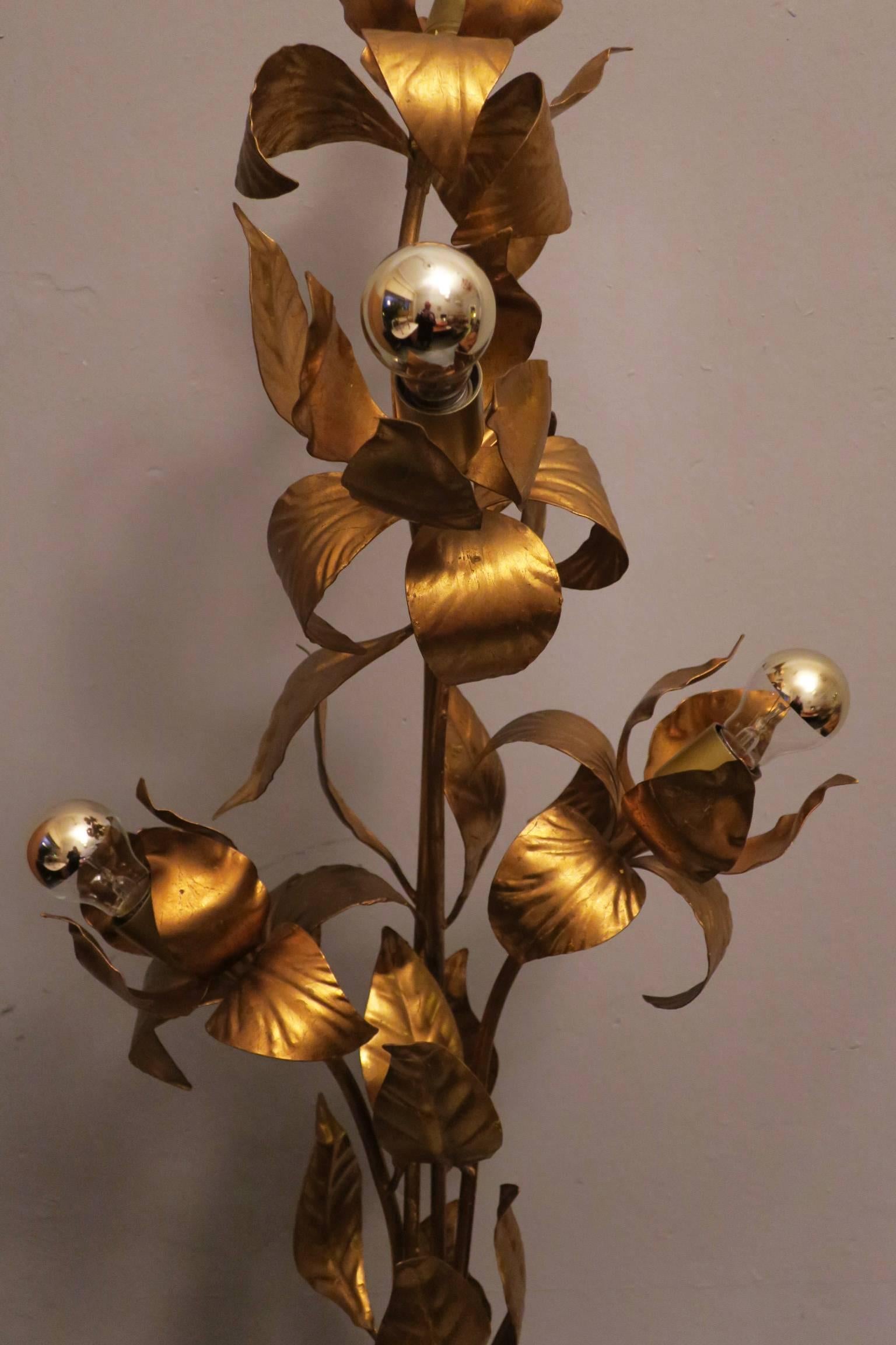 Vintage gilt tole tree floor lamp with four lights, dating from circa 1970.

Light fittings will be adapted for US candelabra bulbs before shipping if sold the US or Canada.