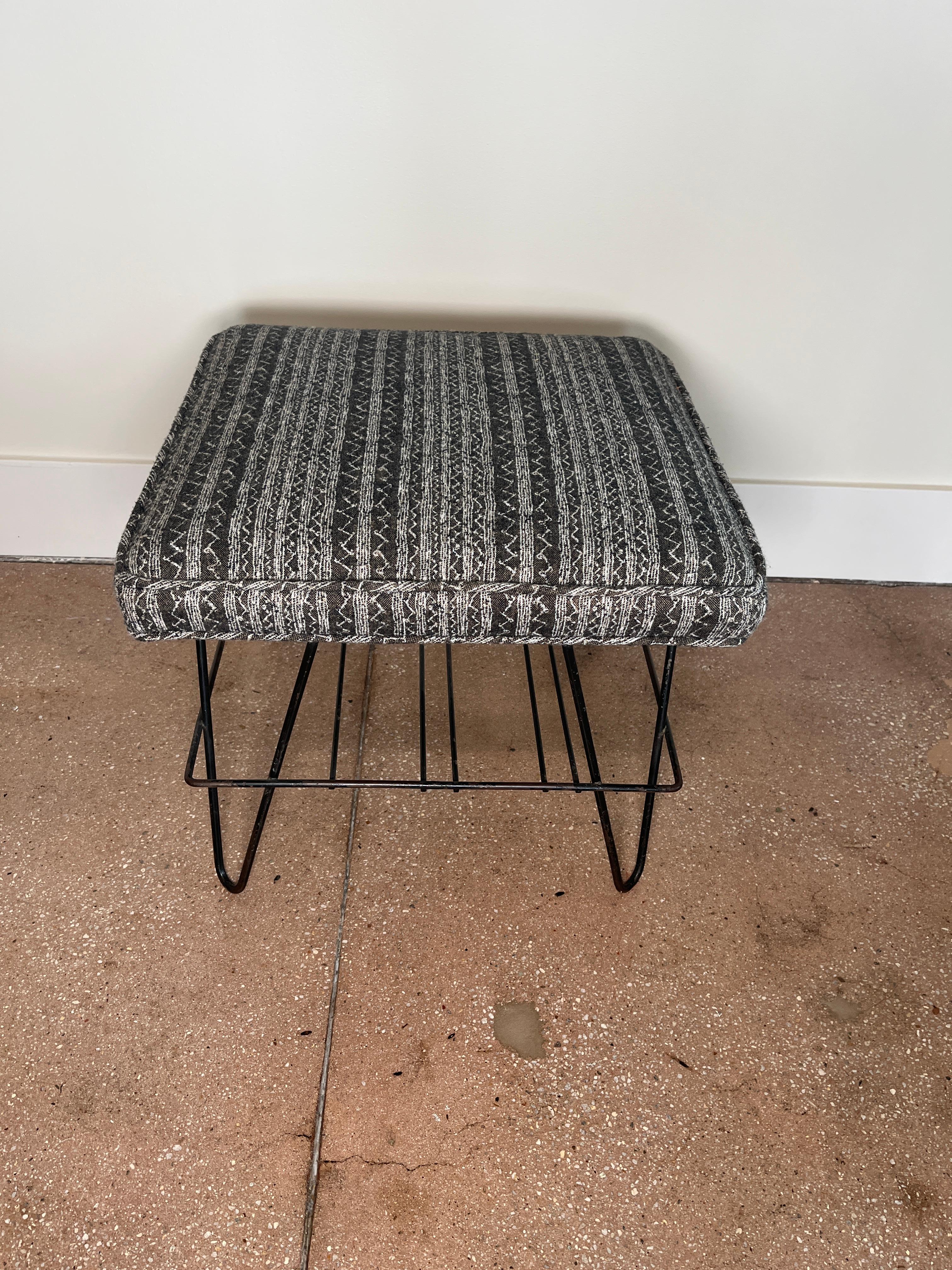 Midcentury French Iron Ottoman with Hairpin Legs and Upholstered Top In Good Condition For Sale In Chicago, IL