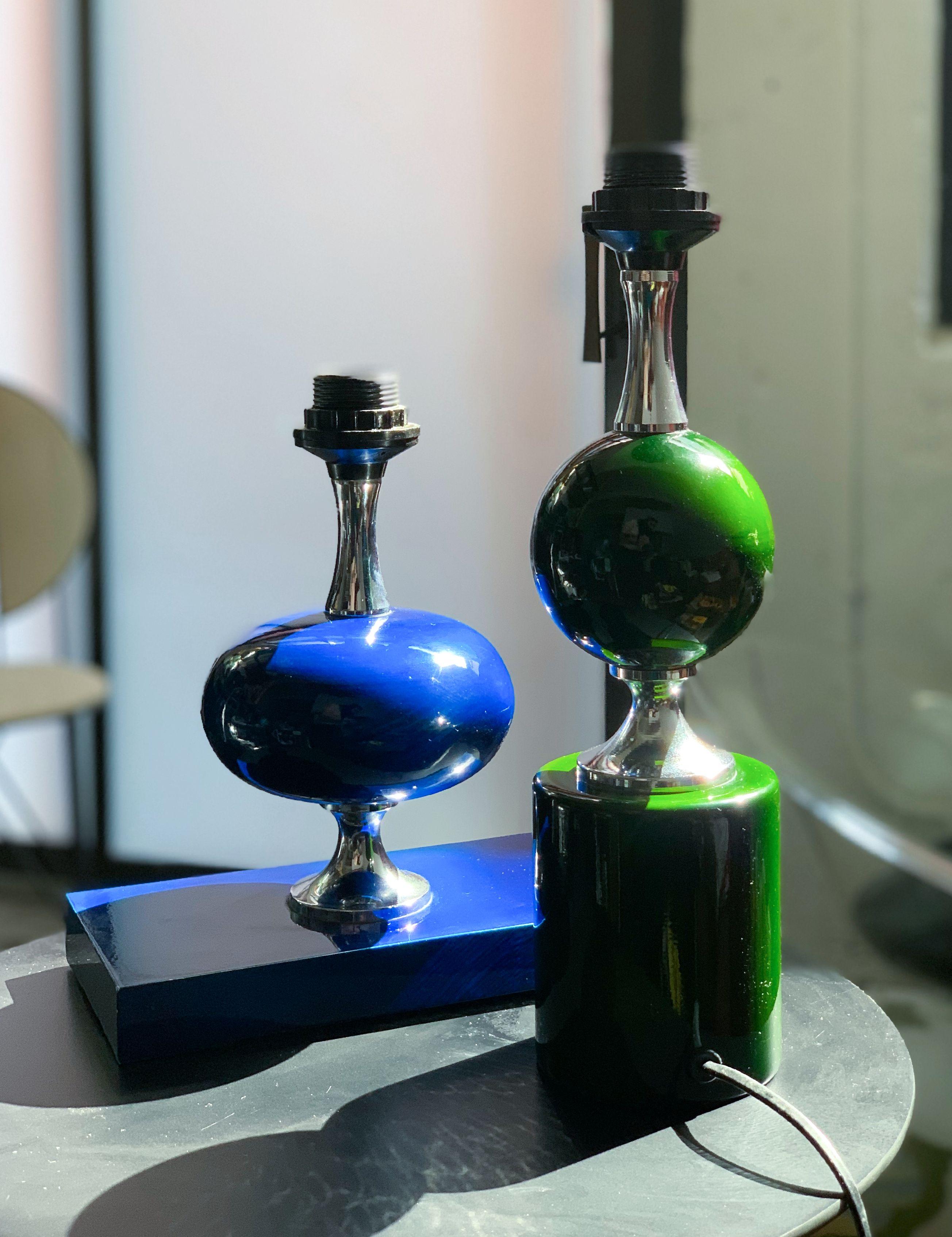 Französische moderne emaillierte Messing-Geometrische Lampe aus der Mitte des Jahrhunderts, Grün, Maison Barbier (Moderne der Mitte des Jahrhunderts) im Angebot