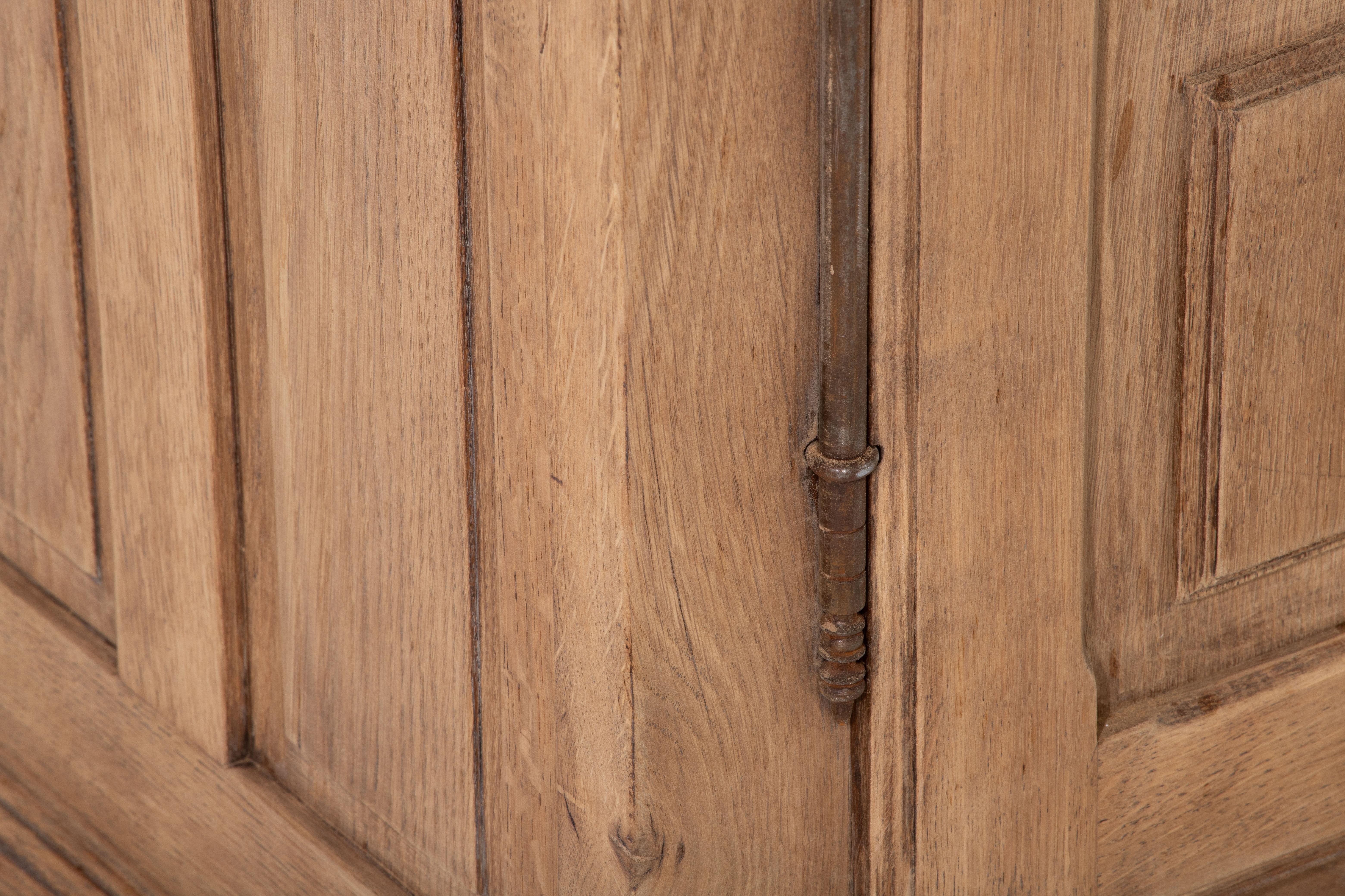Midcentury French Natural Oak Wardrobe For Sale 2