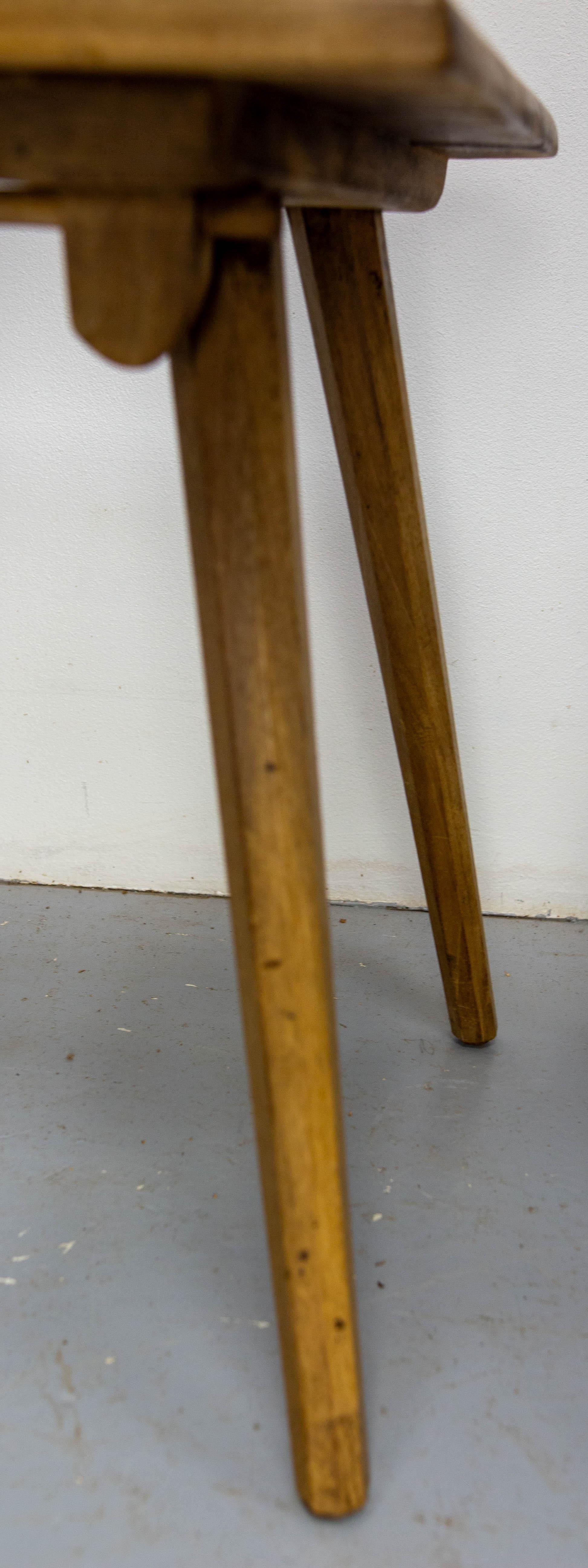 Paire de chaises d'appoint en peuplier de style Alpes suisses du 19ème siècle en vente 3