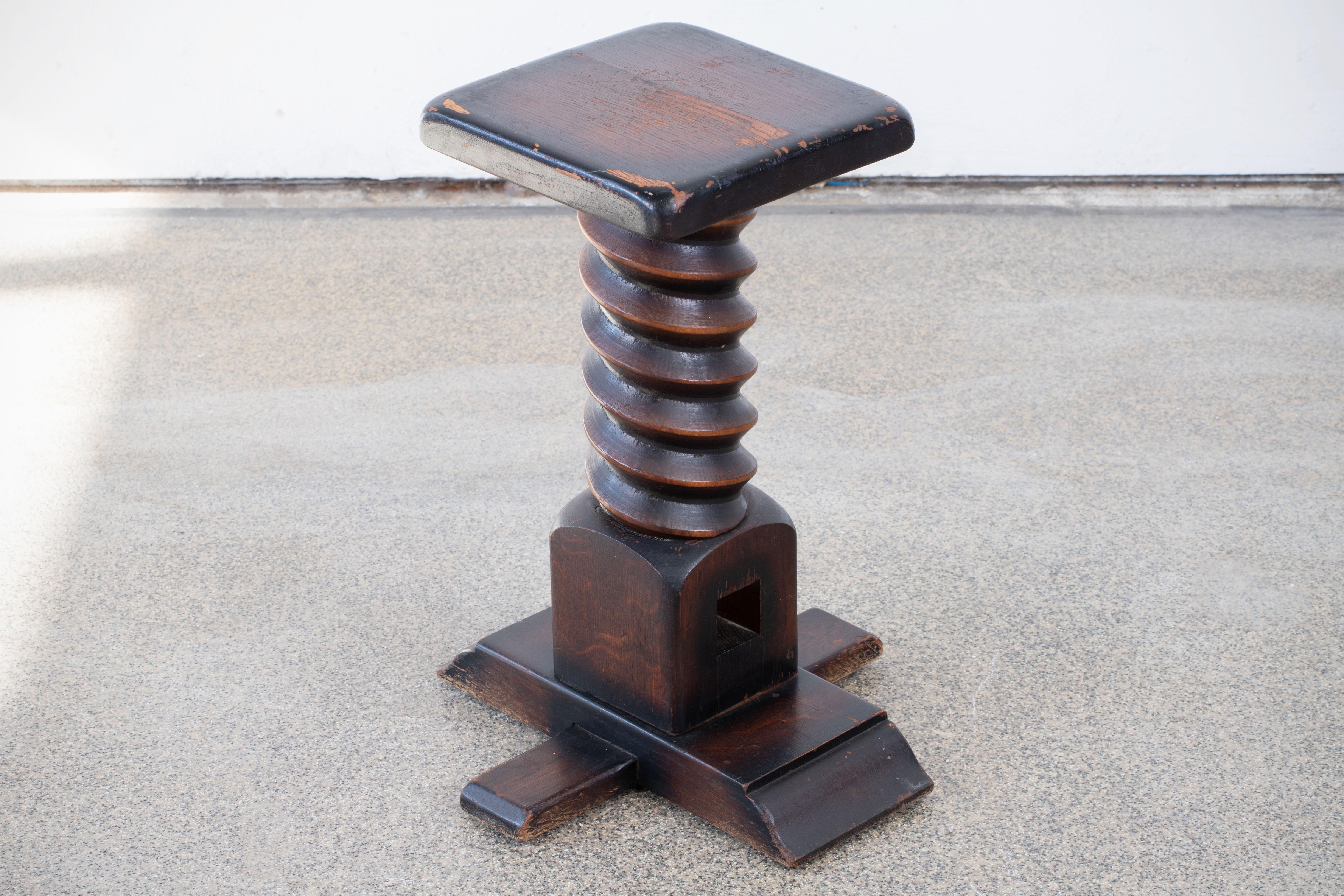 Mid-Century French Pedestal in Solid Oak, in the Manner of Charles Dudouyt In Good Condition In Wiesbaden, DE