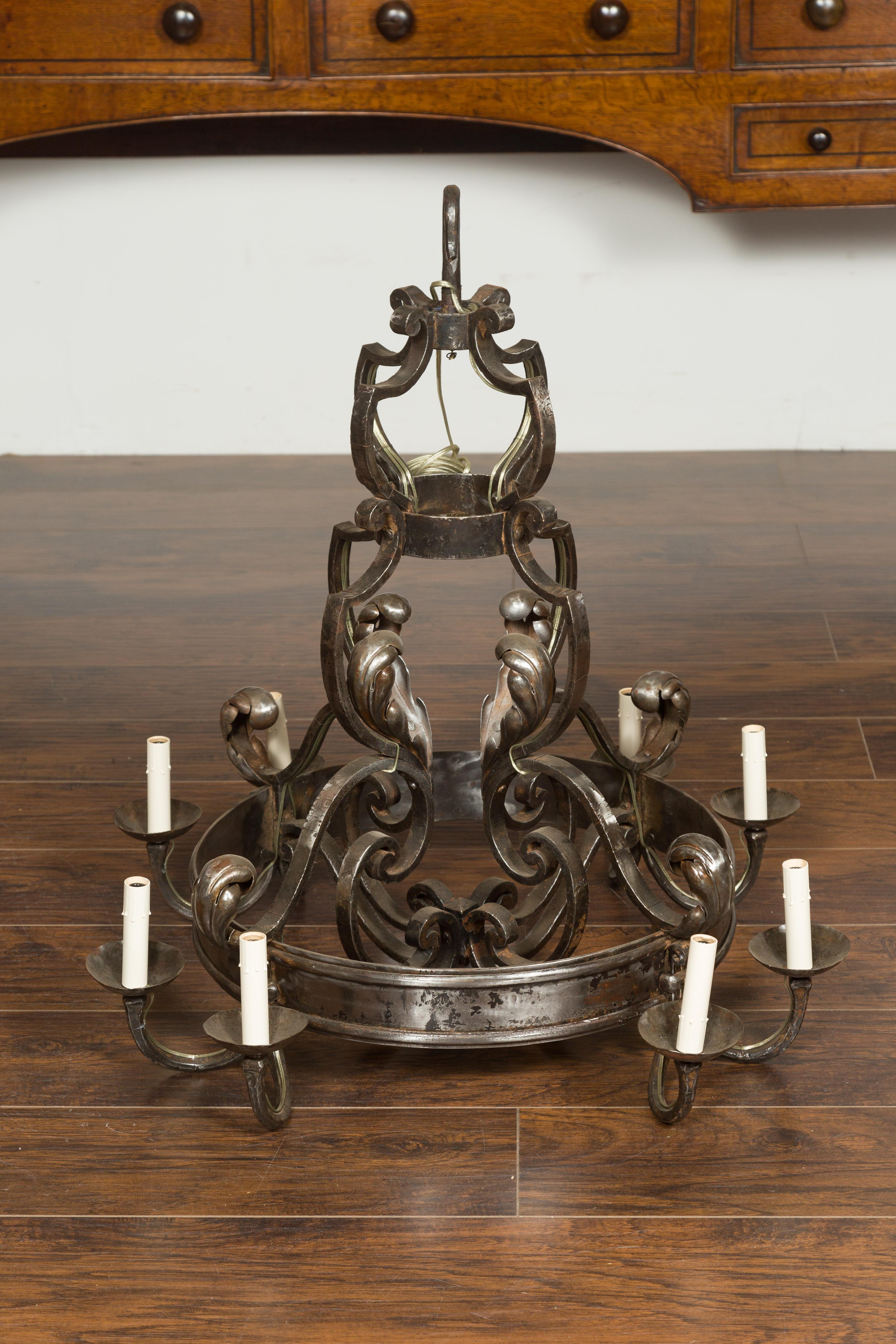 Midcentury French Polished Steel Eight Light Acanthus Leaves Ring Chandelier In Good Condition For Sale In Atlanta, GA